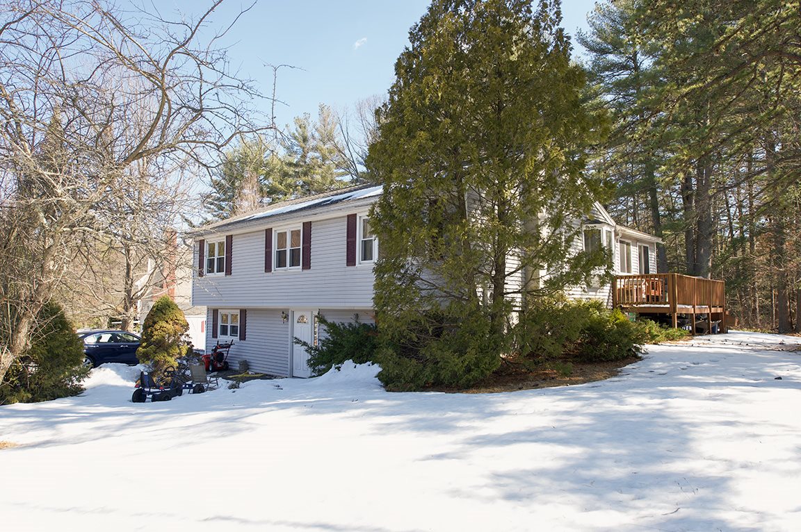 9 Teton Drive Londonderry, NH Photo