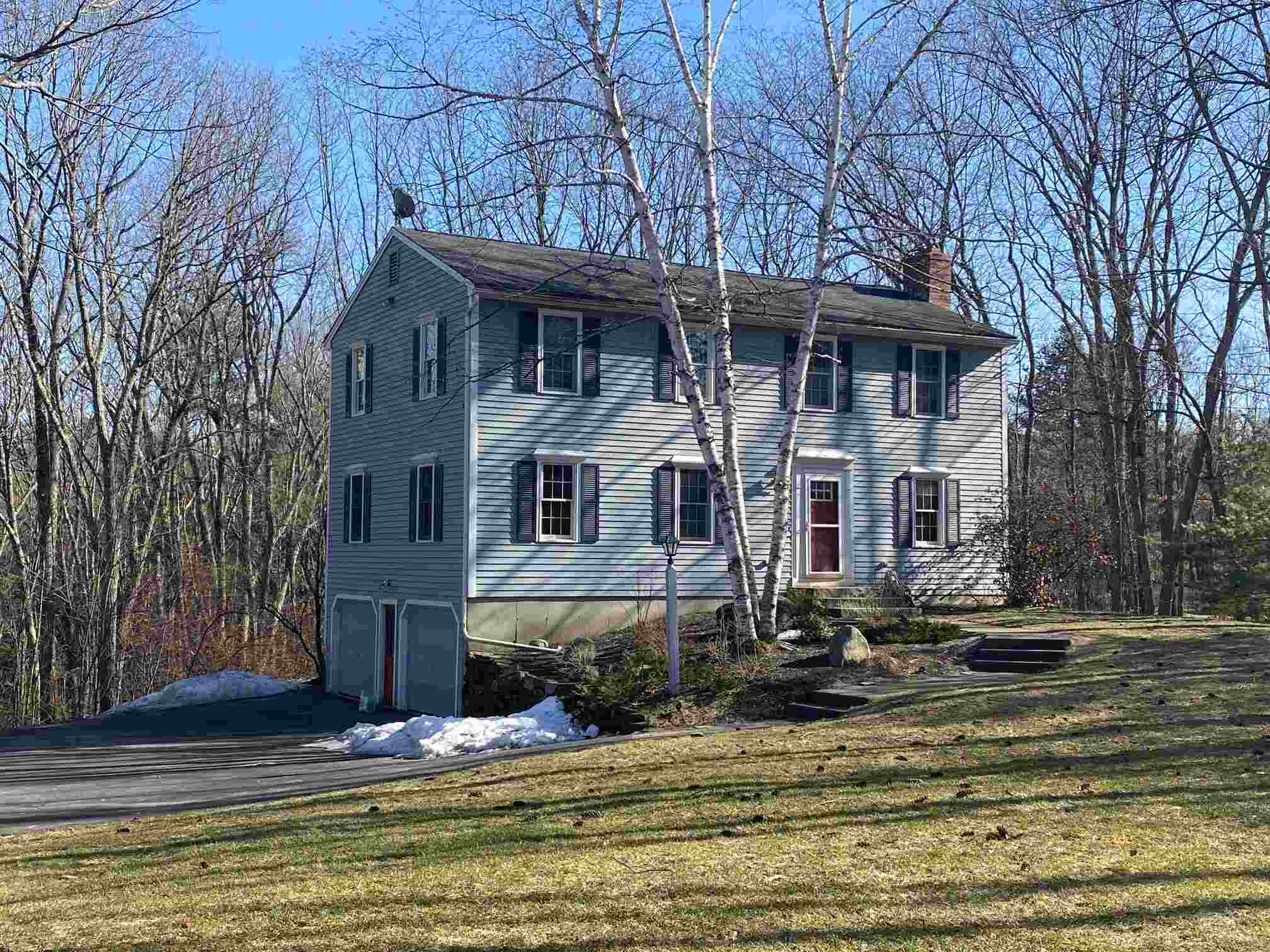 23 Highland Farms Drive Bedford, NH Photo