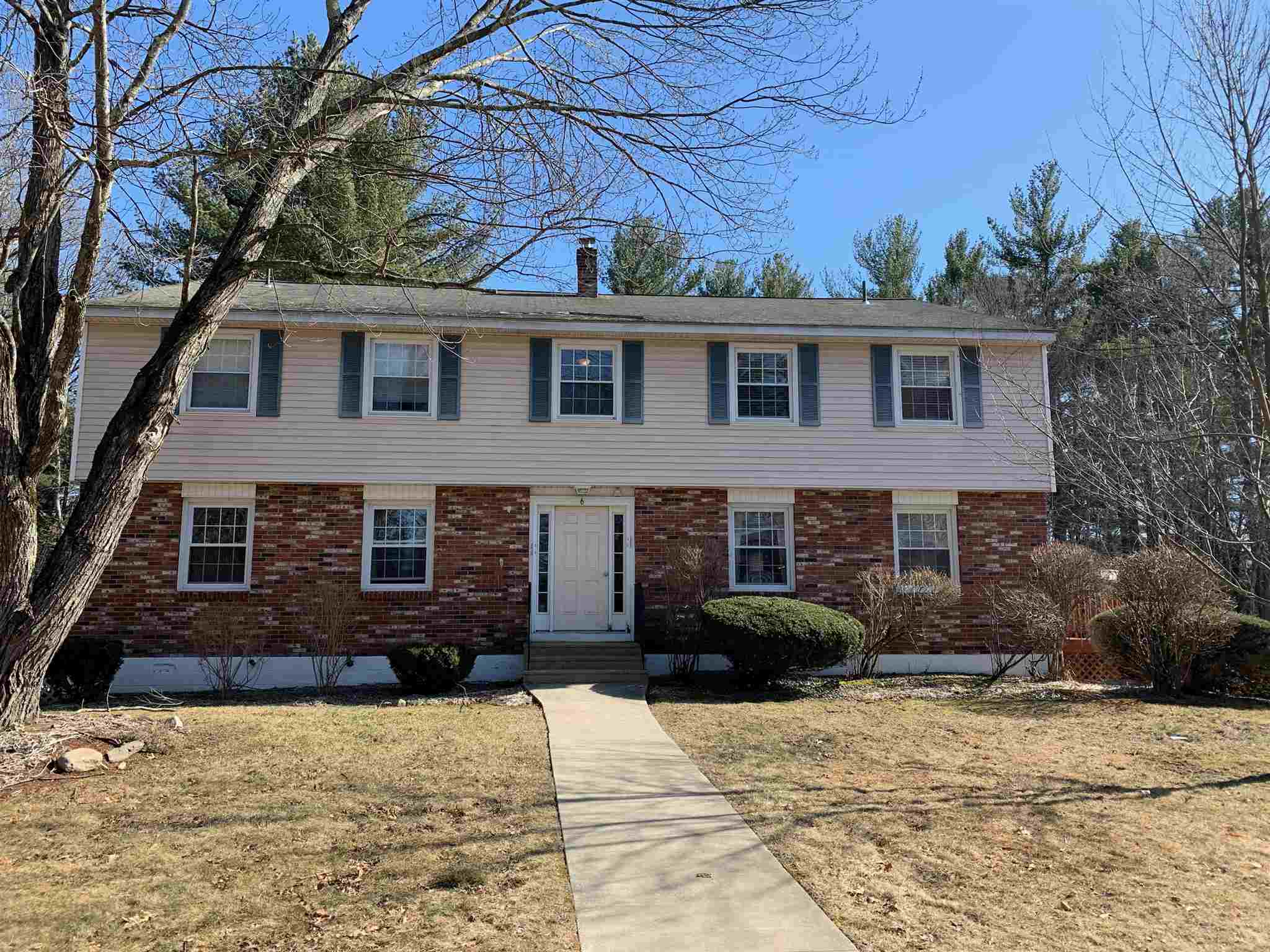 6 Colonial Road4  Windham, NH Photo