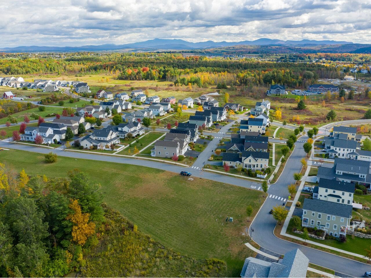 For Sale: 64 Aiken Street, #101, South Burlington, VT 05403 | 2 Beds