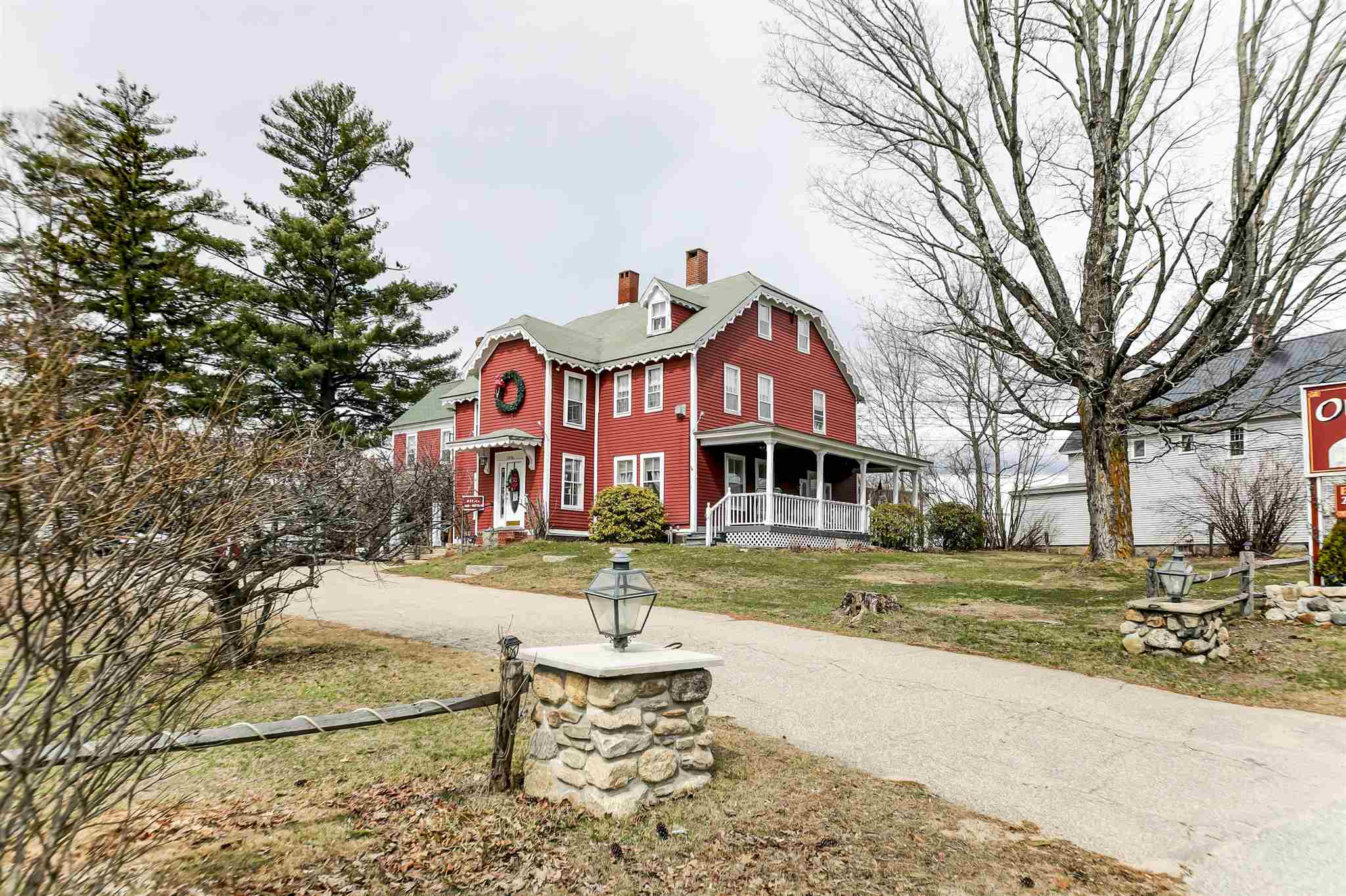 2406 White Mountain Highway Conway, NH |  Photo
