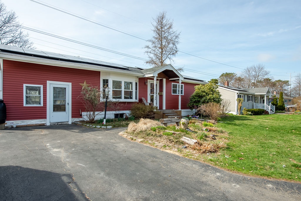 50 Coakley Road Portsmouth, NH Photo