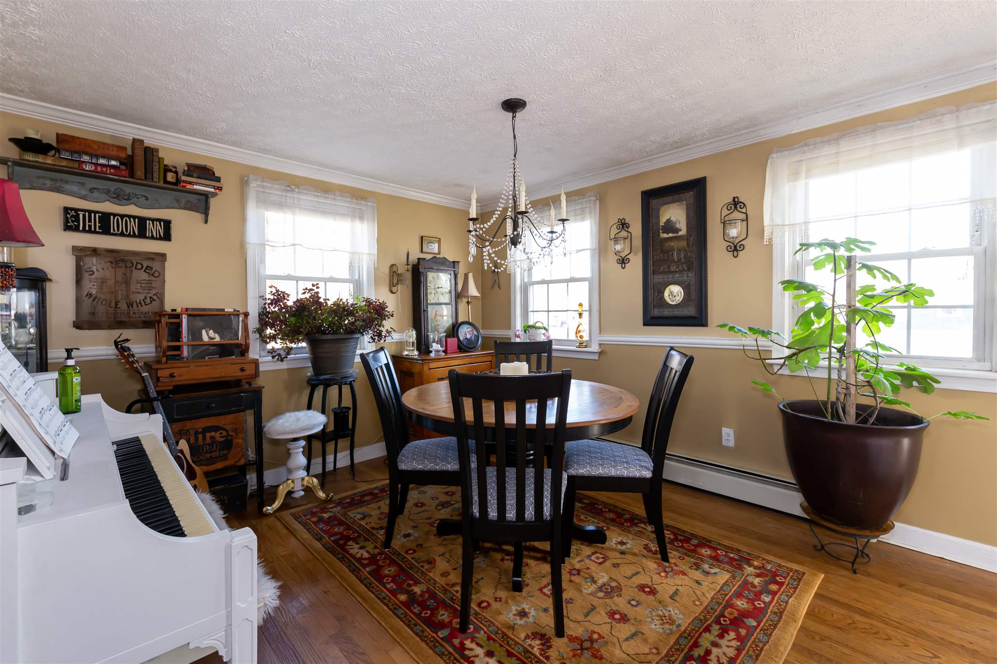 64 COLUMBIA ROAD, MANCHESTER, NH 03103 Haven Homes & Lifestyle at