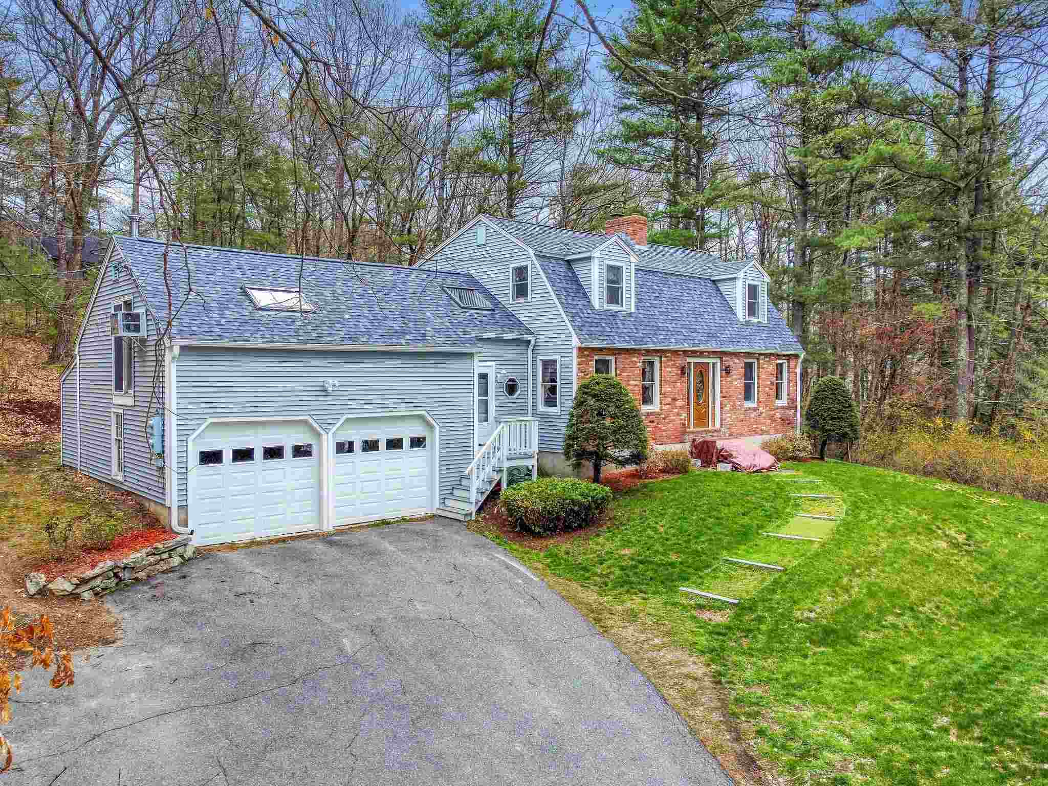 84 Meetinghouse Road Windham, NH Photo