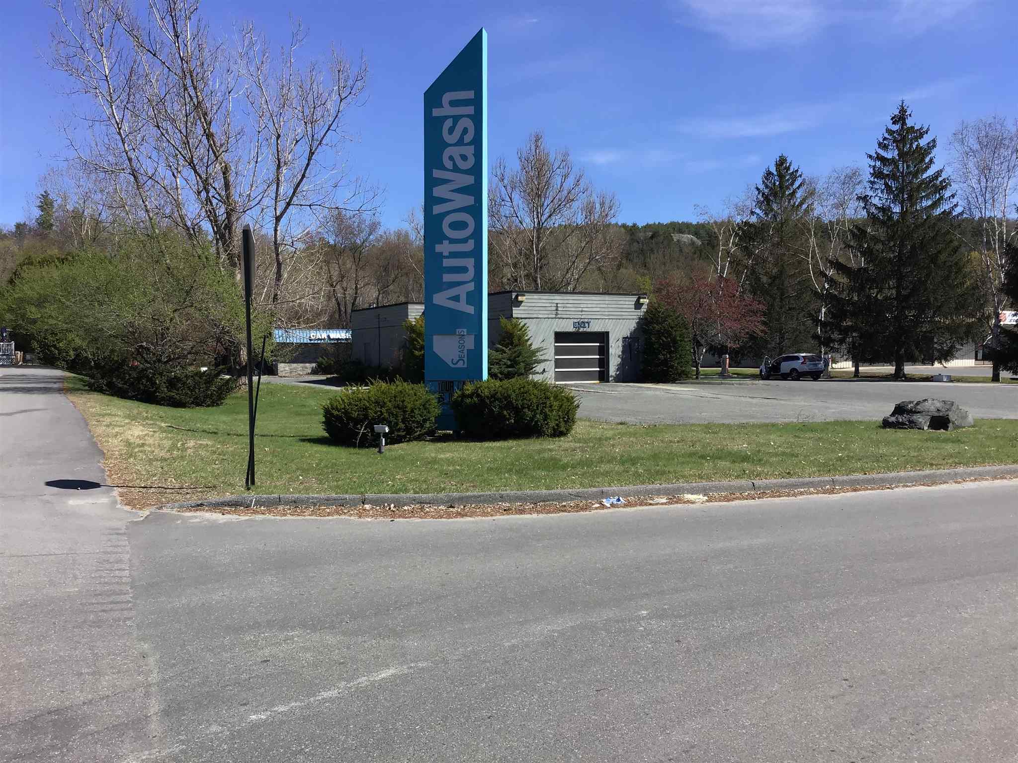Upper Valley Area New Hampshire Commercial Listing For Sale page 1