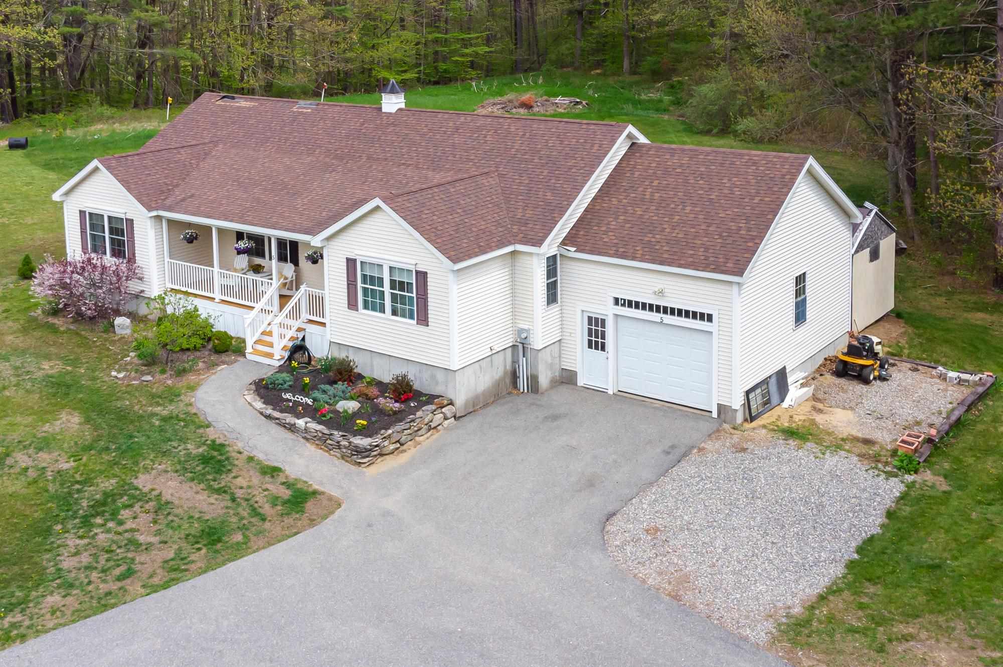 5 Drive, Epping, NH 03042 NEREN