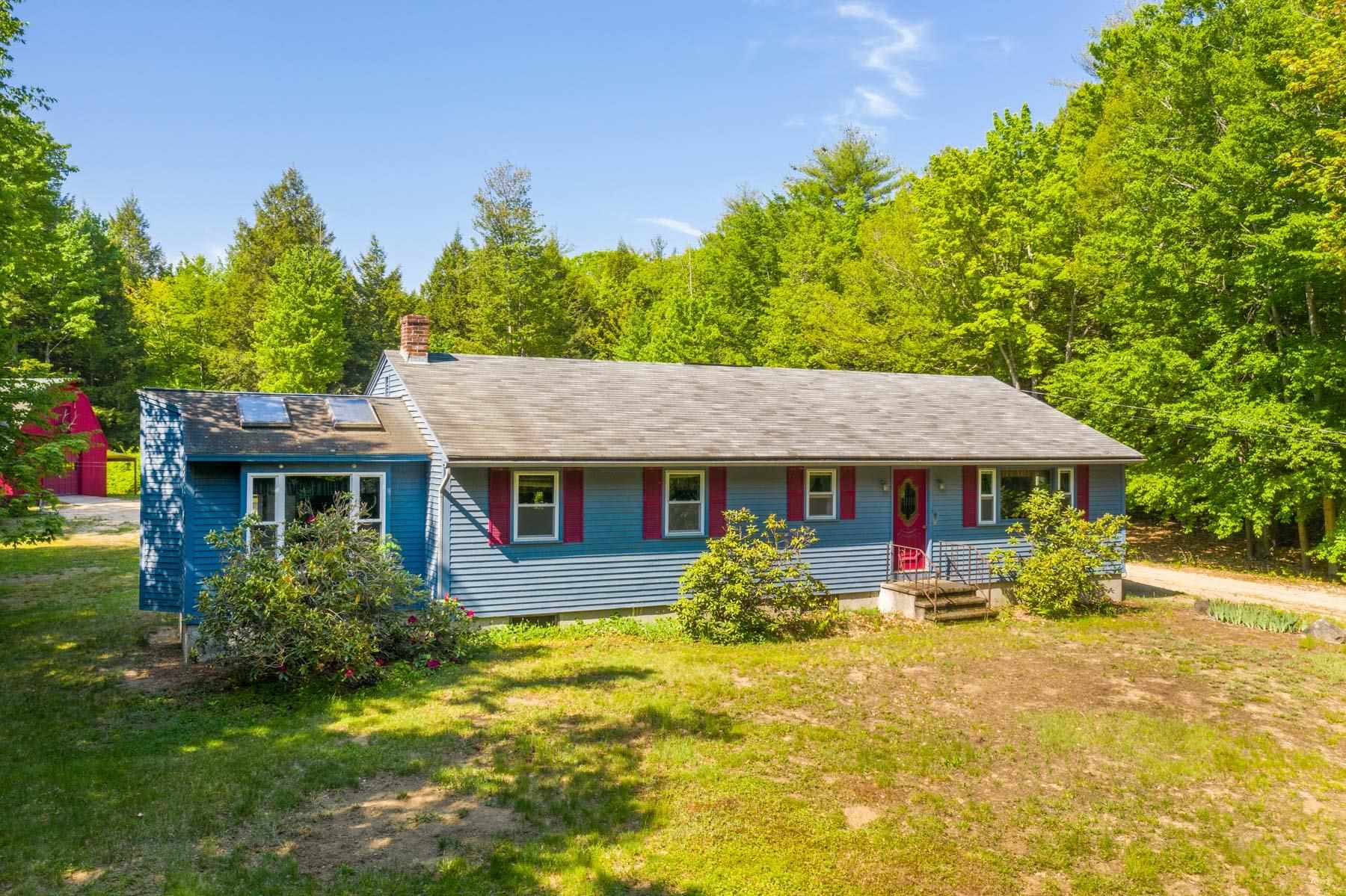 186 Currier Road Candia, NH Photo