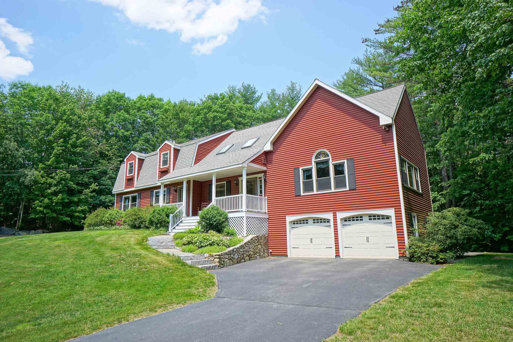 18 Meadow Lark Lane Goffstown, NH Photo