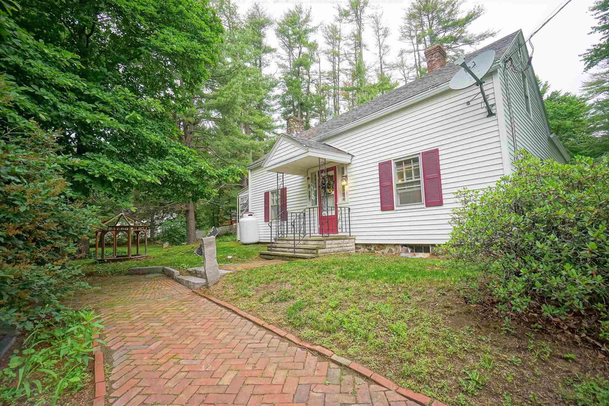 1686 Dover Road Epsom, NH Photo