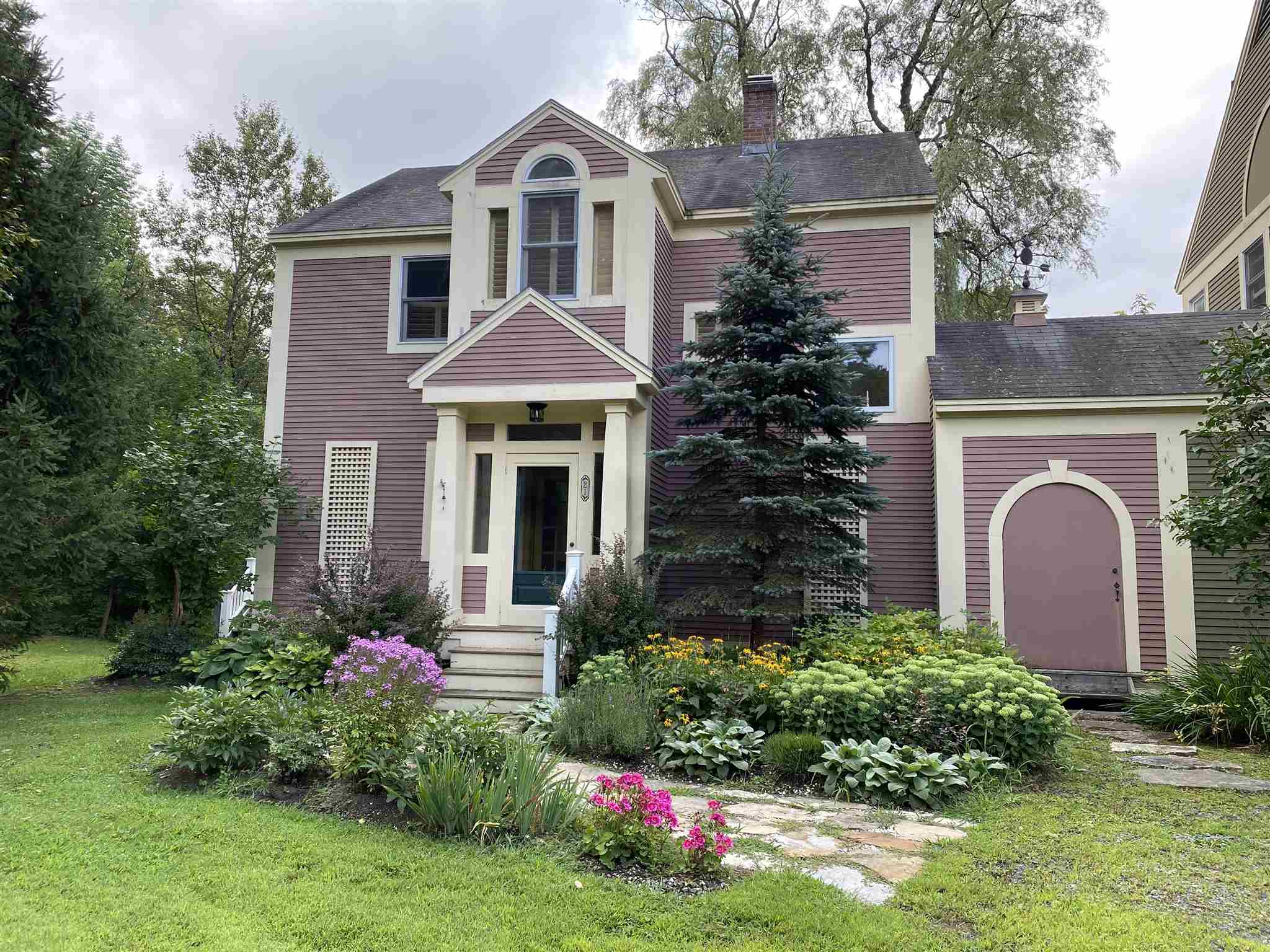 Woodstock Vermont Homes For Sale page 1