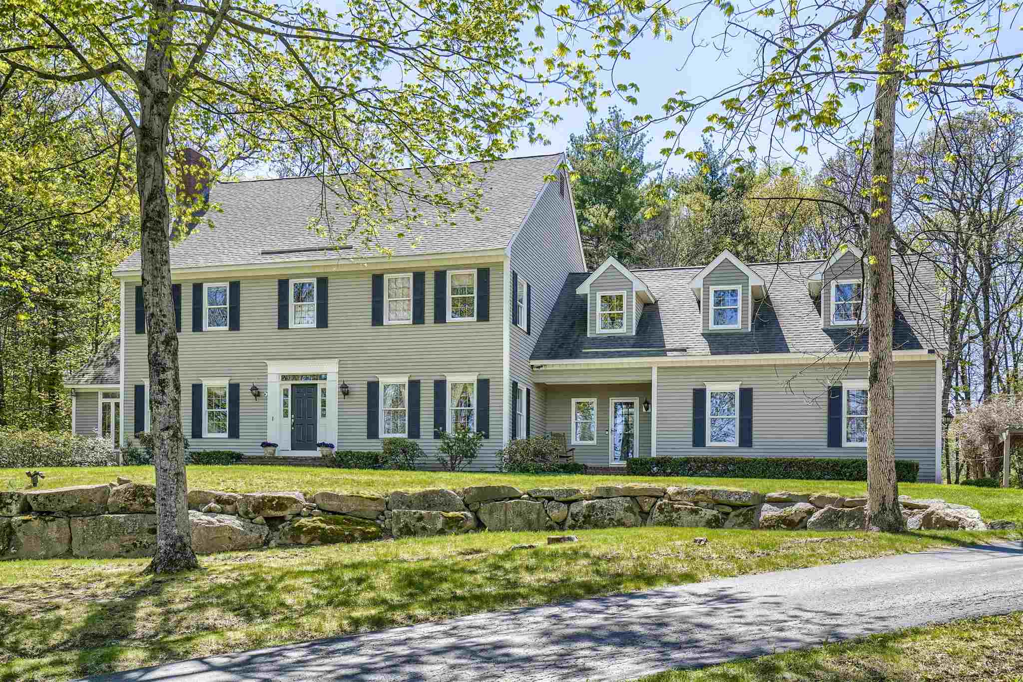 15 Whitney Court Bedford NH 03110 PRIMEMLS