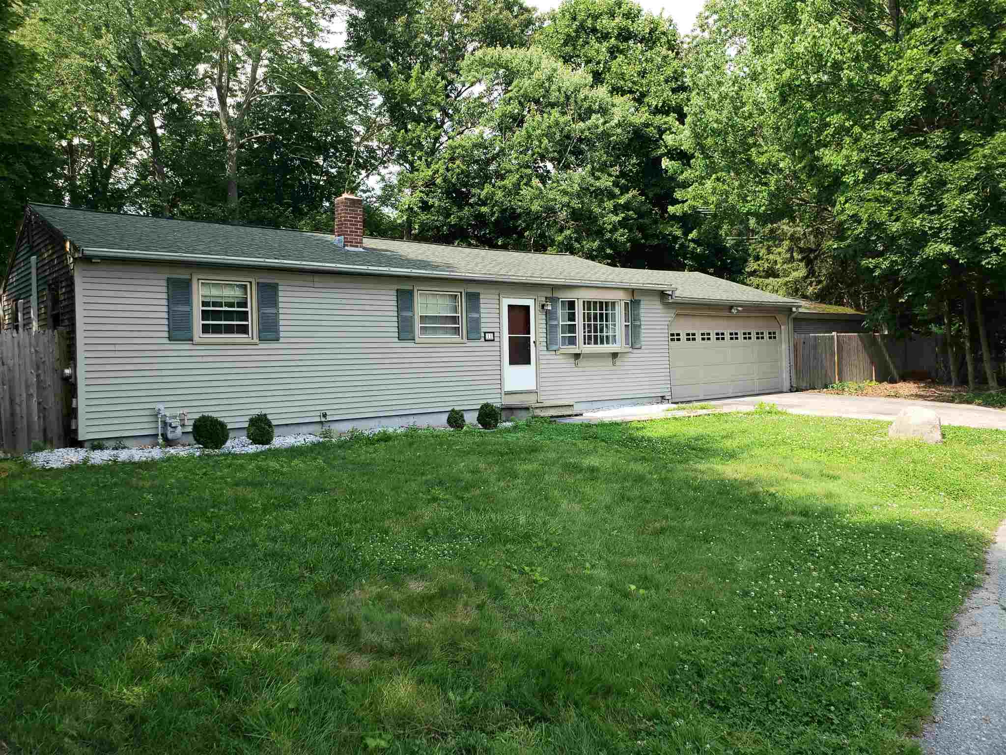 11 Seminole Drive Nashua, NH Photo