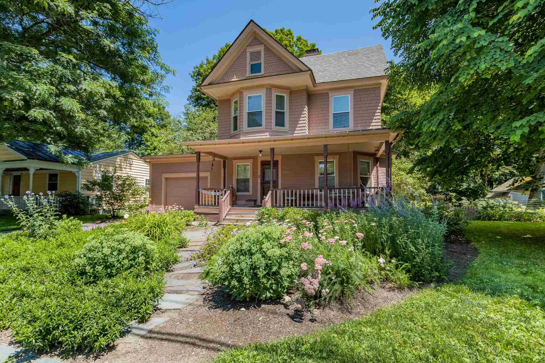 Hanover New Hampshire Homes For Sale page 1