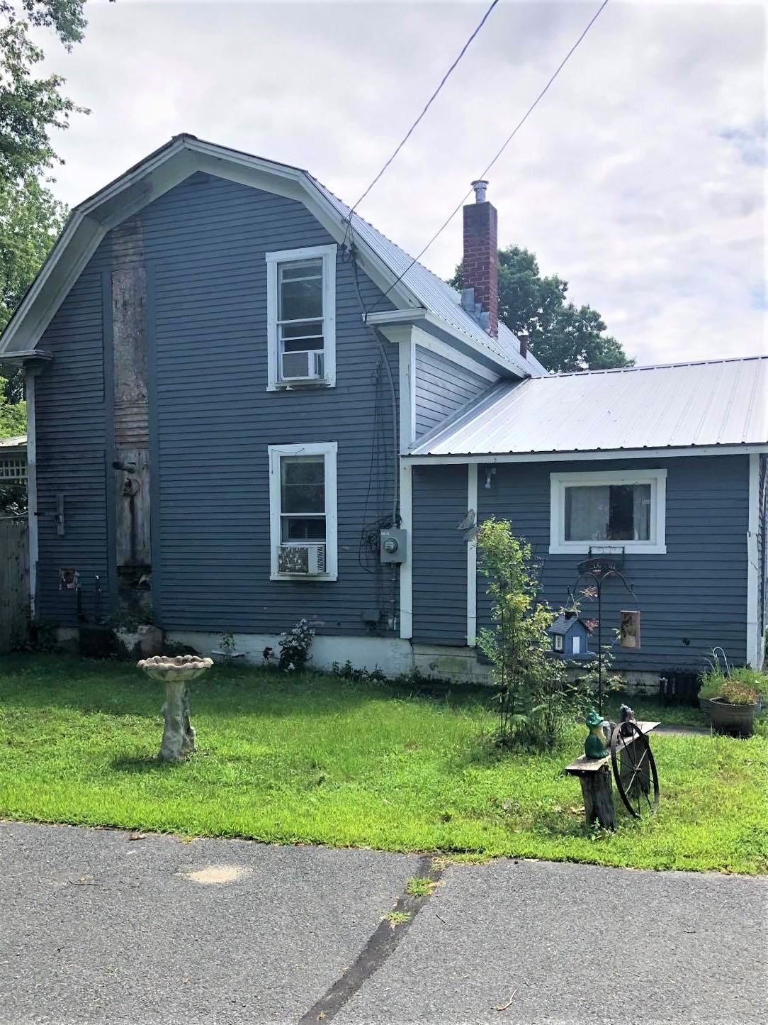 Charlestown New Hampshire Homes between 0 and 30000000 dollars page 1