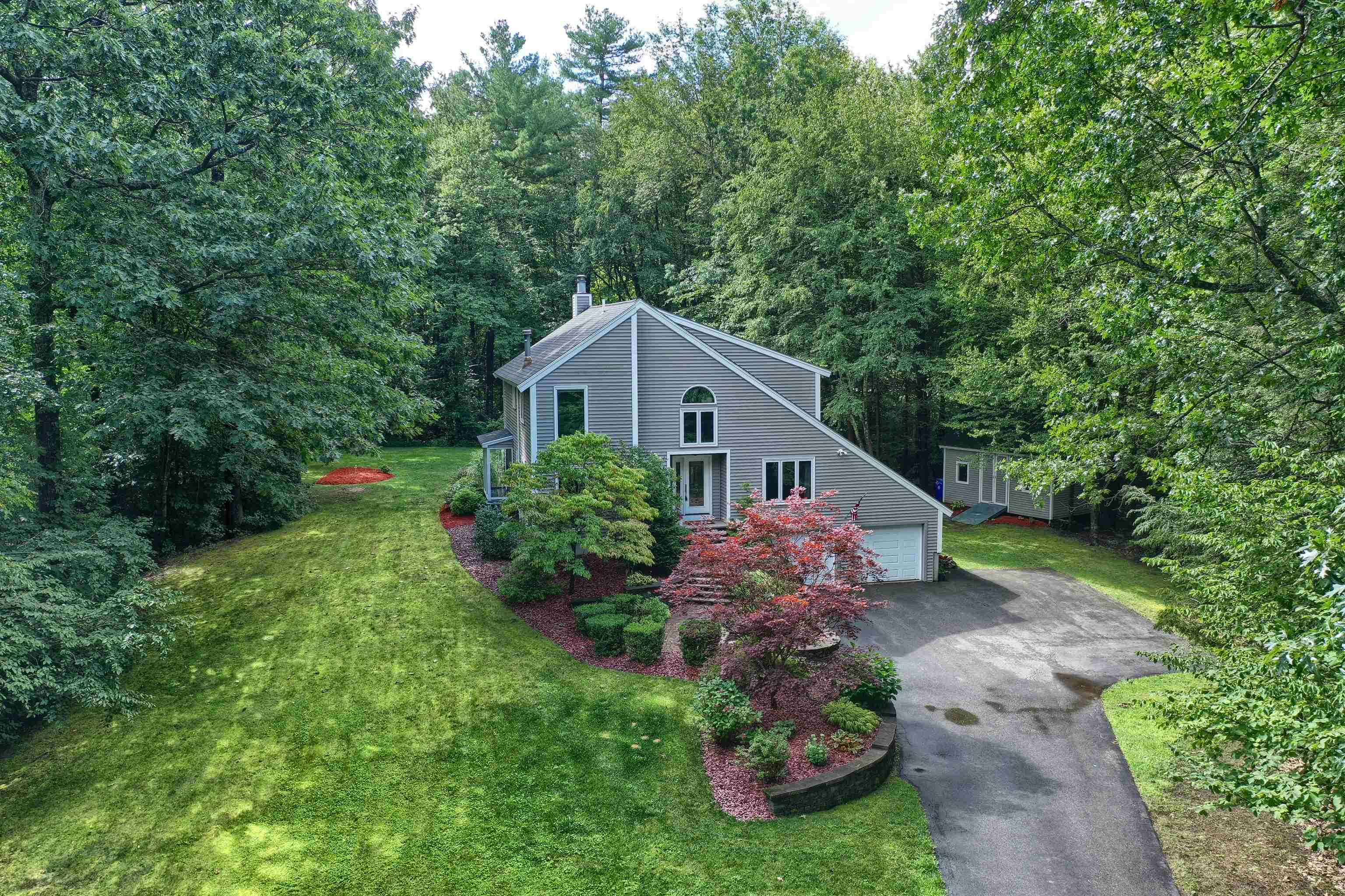 43 Checkerberry Road Hampstead, NH Photo