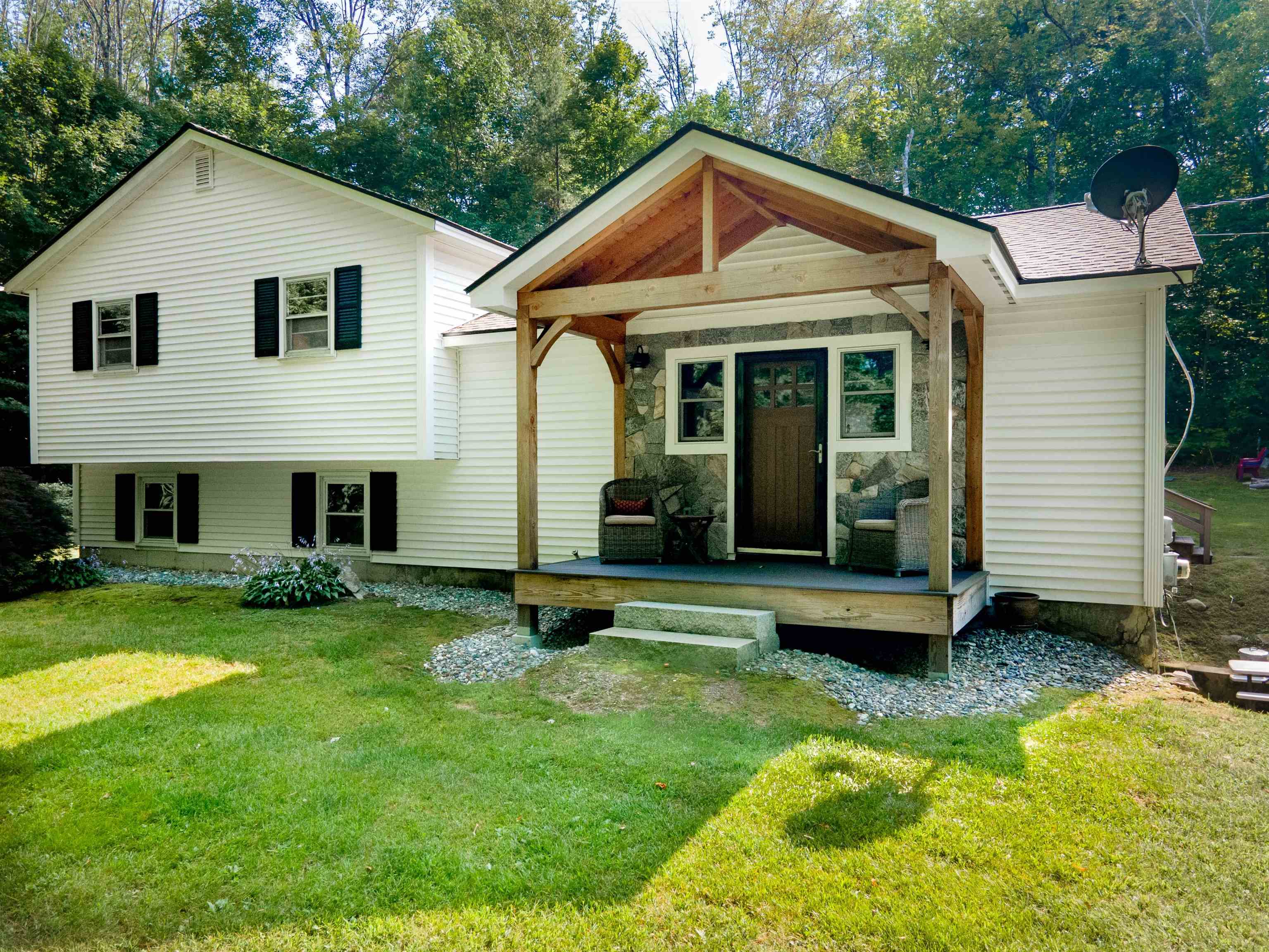 539 Us Route 3, Holderness, NH 03245 NEREN