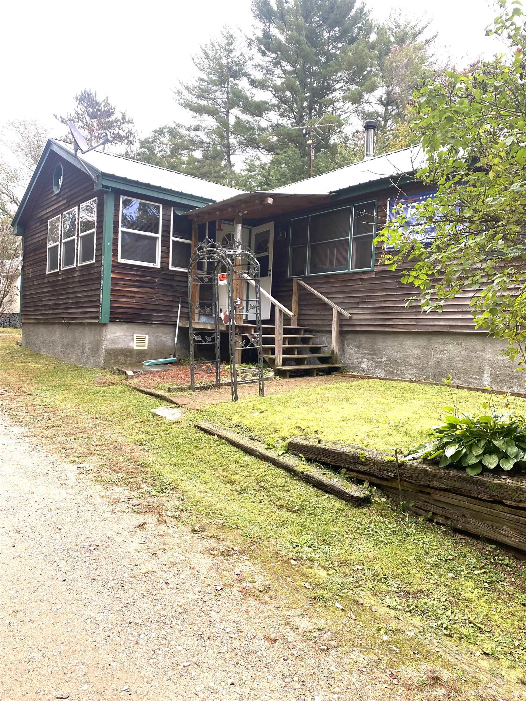 10 Pinecrest Road, Deerfield, NH 03037 NEREN