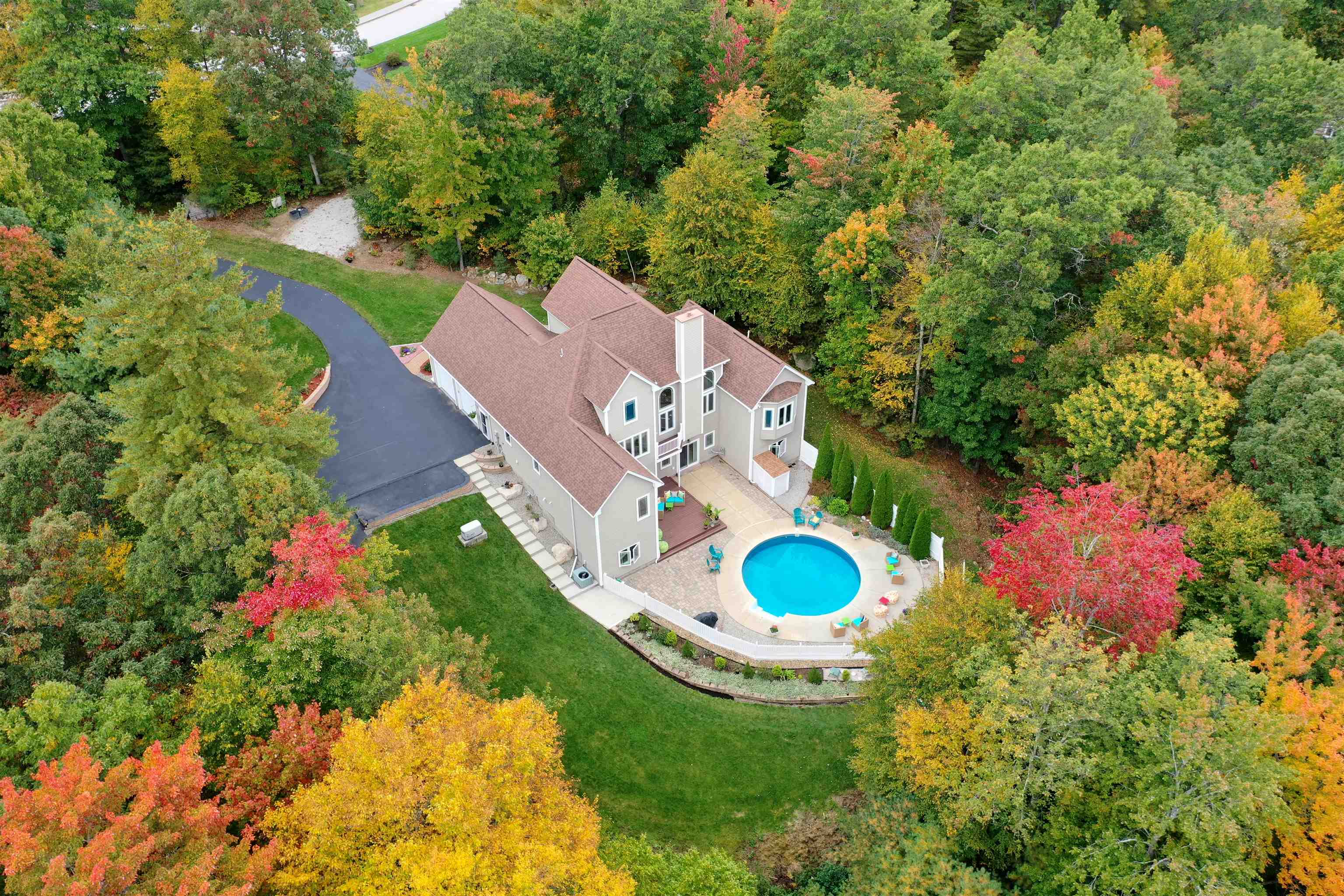 12 Northview Terrace, Hooksett, NH 03106 NEREN