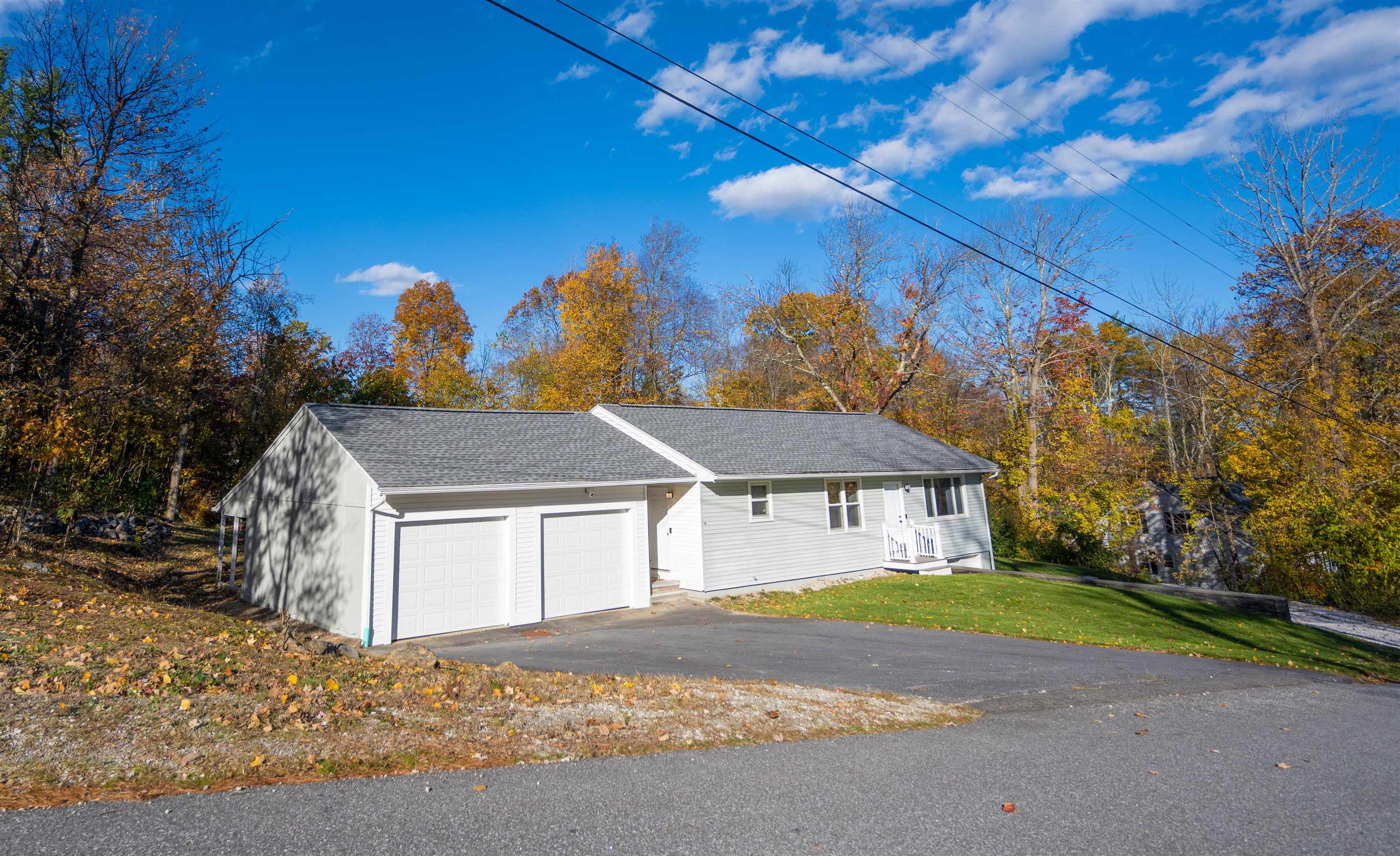 Photo of 19 Hickory Lane Bedford NH 03110