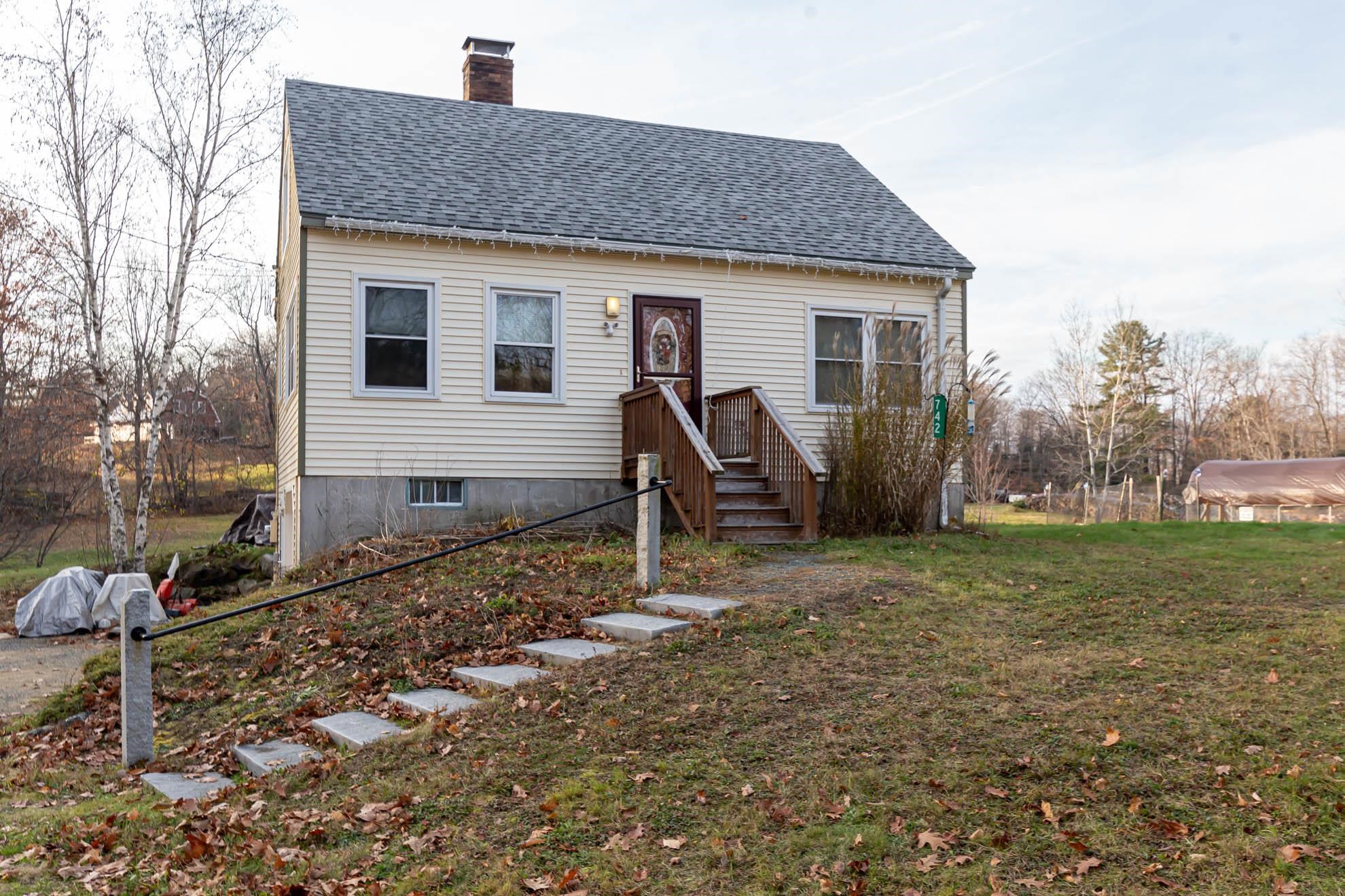 742 Sanborn Road, Sanbornton, NH 03269 NEREN