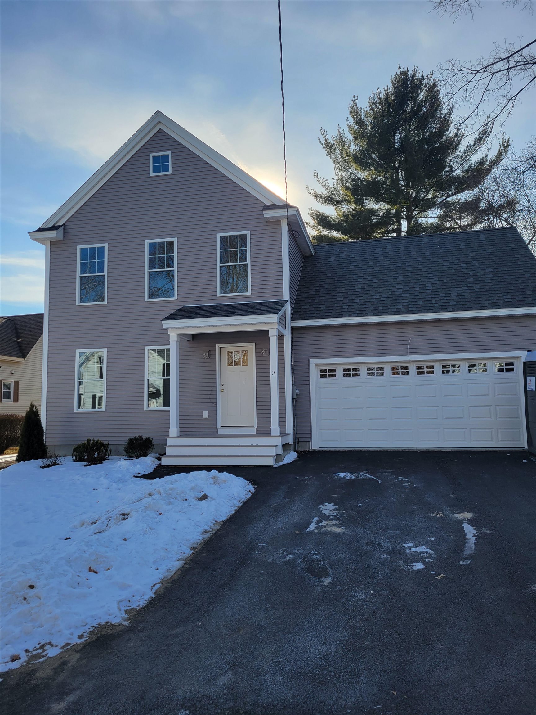 3 Linwood Street Nashua, NH Photo