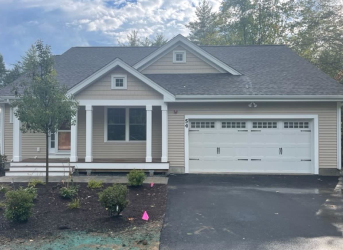 54 Three Ponds Drive, Brentwood, NH 03833