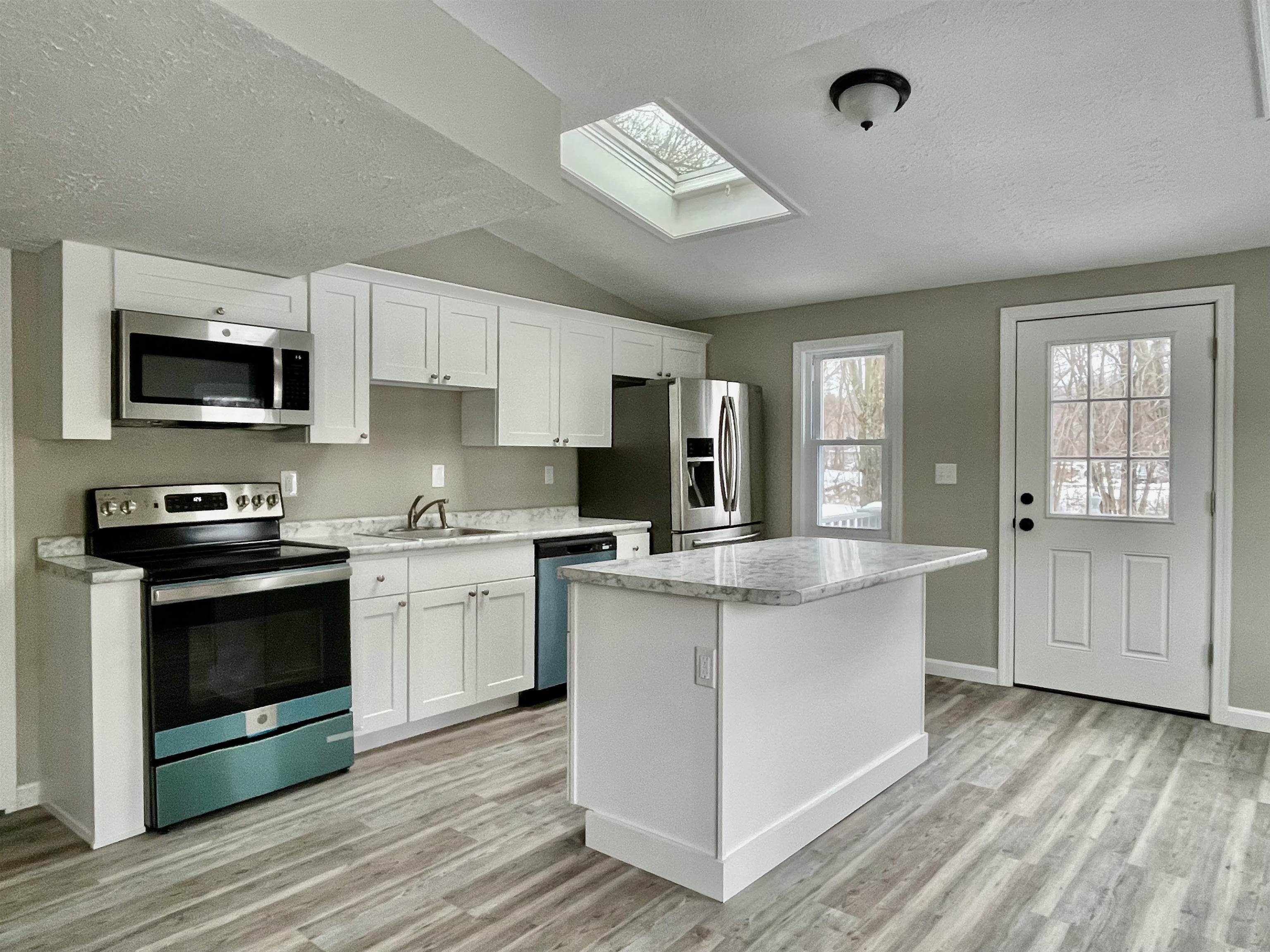 377 SMYTH ROAD, Manchester, NH 03104 PrimeMLS