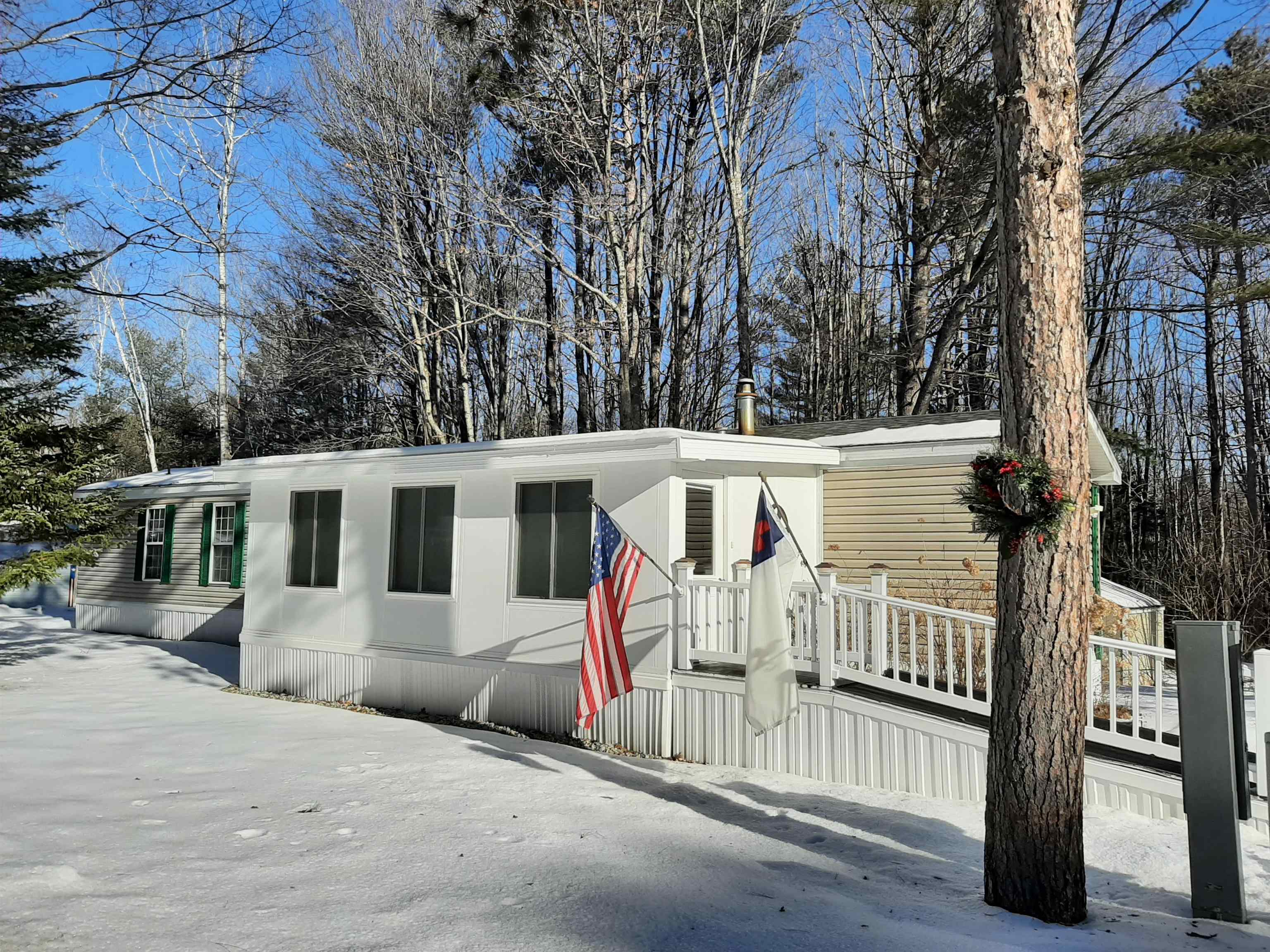 136 Fox Hill Lane, Conway, New Hampshire, NH 03813, 2 Bedrooms Bedrooms, 7 Rooms Rooms,1 BathroomBathrooms,Mobile Home,For Sale,4894470