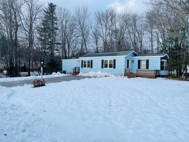 9 Agent Road Raymond, NH Photo