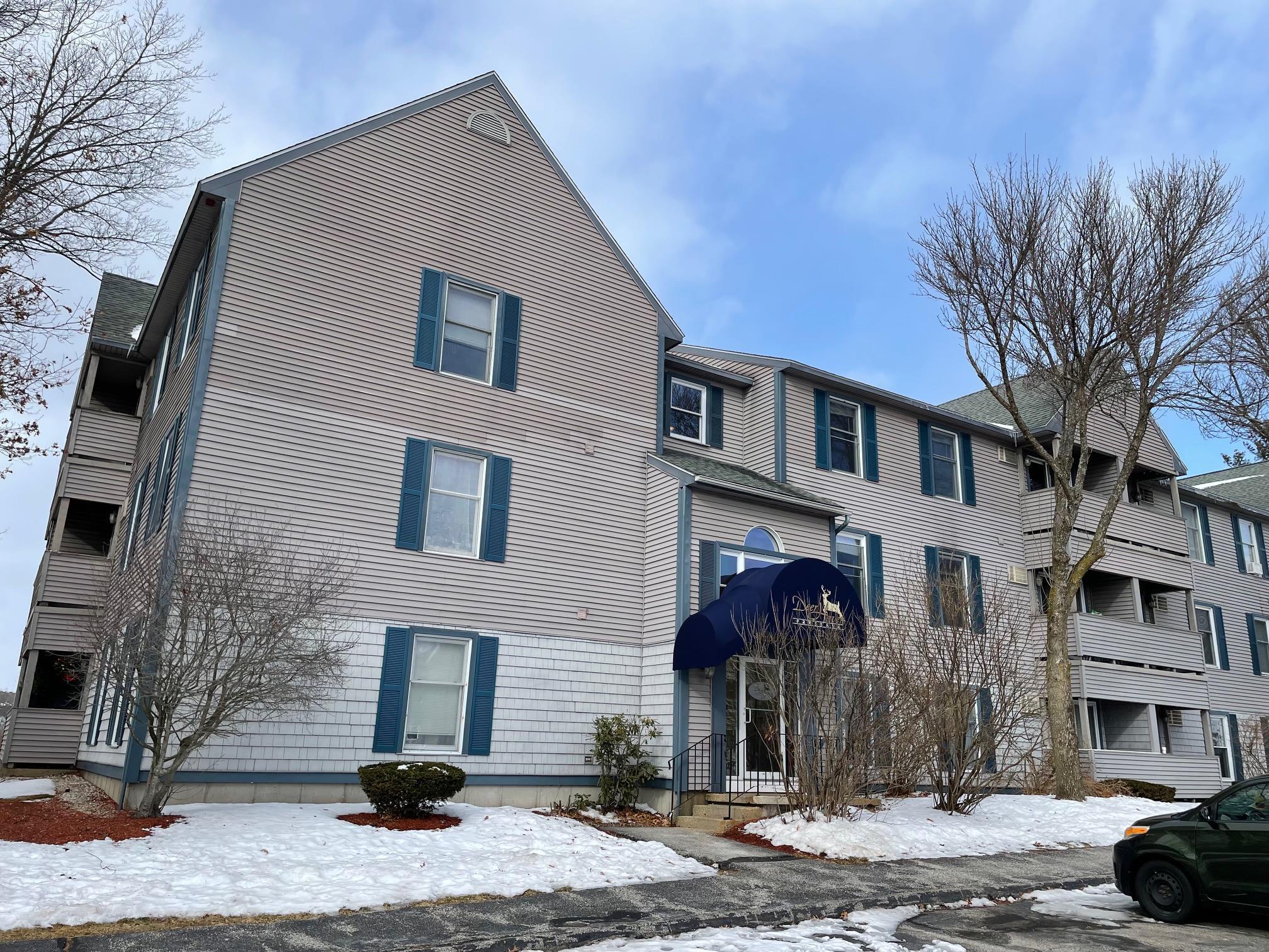 122 Eastern Avenue, Manchester, New Hampshire, NH 03104, 2 Bedrooms Bedrooms, 4 Rooms Rooms,1 BathroomBathrooms,Condos,For Rent,4895568