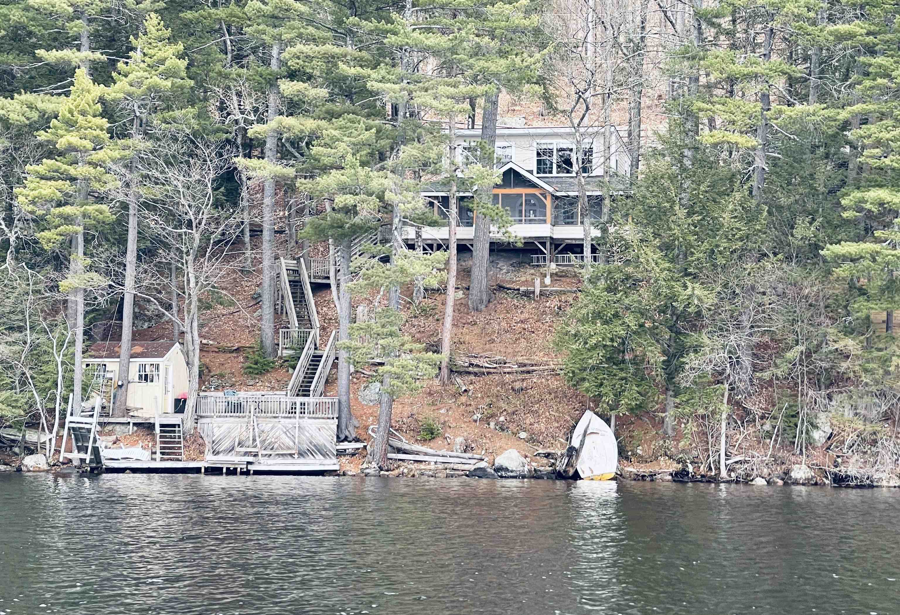 ALTON NH  NH waterfront Lake House for sale $$850,000 | $723 per sq.ft.