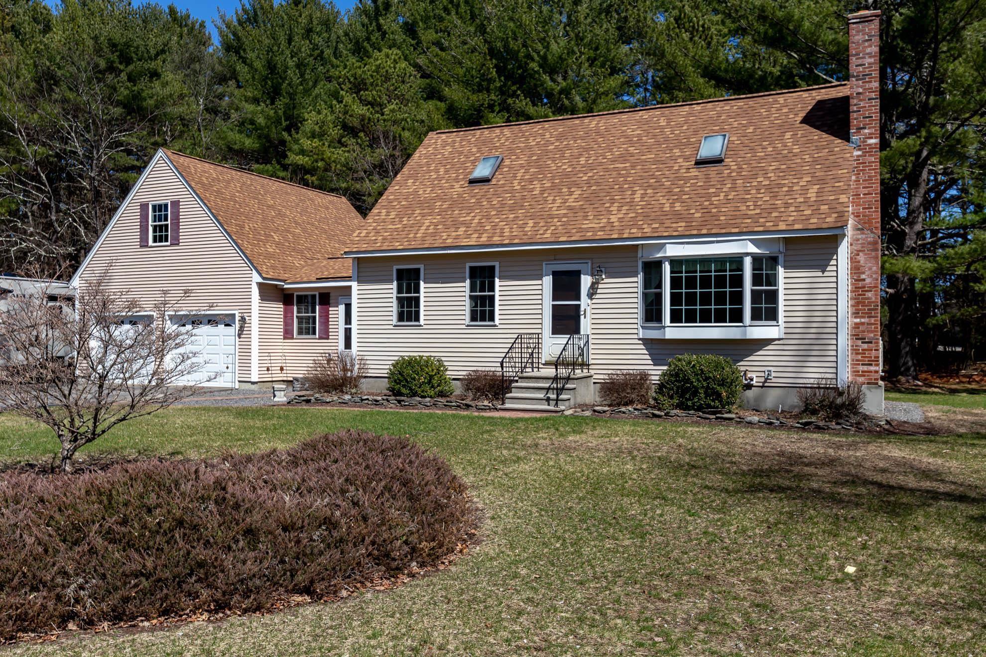 4 William Drive, Londonderry, NH 03053
