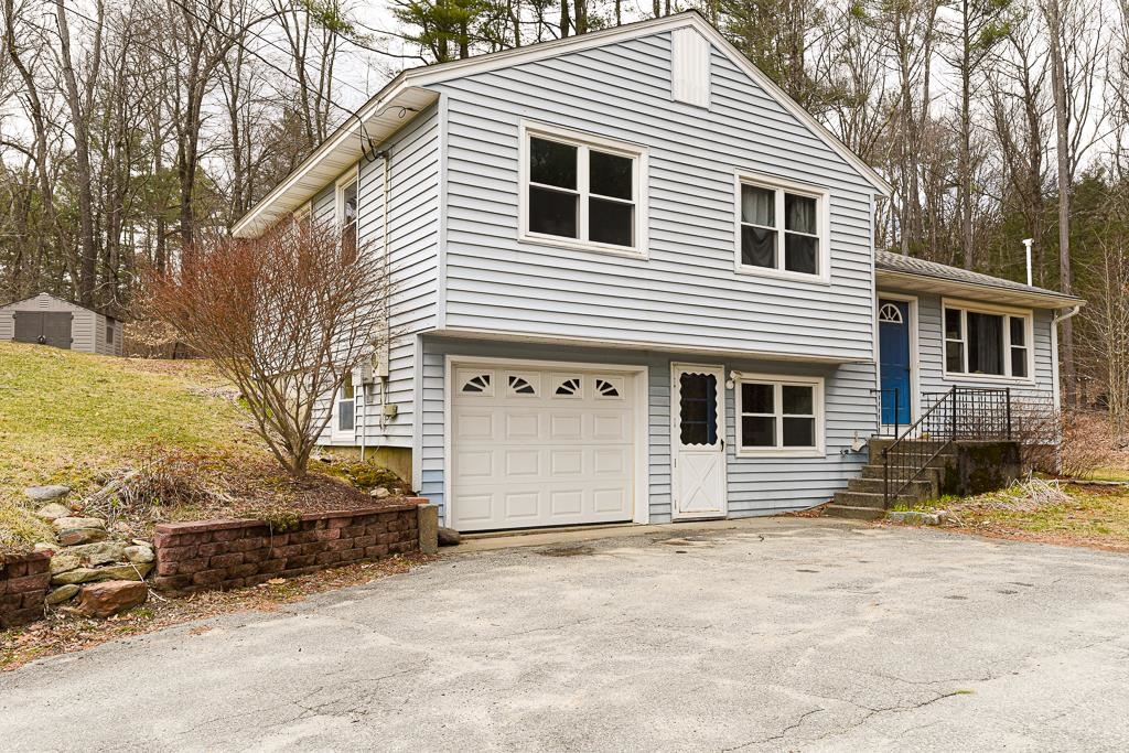 414 Chesterfield Road Hinsdale, NH Photo