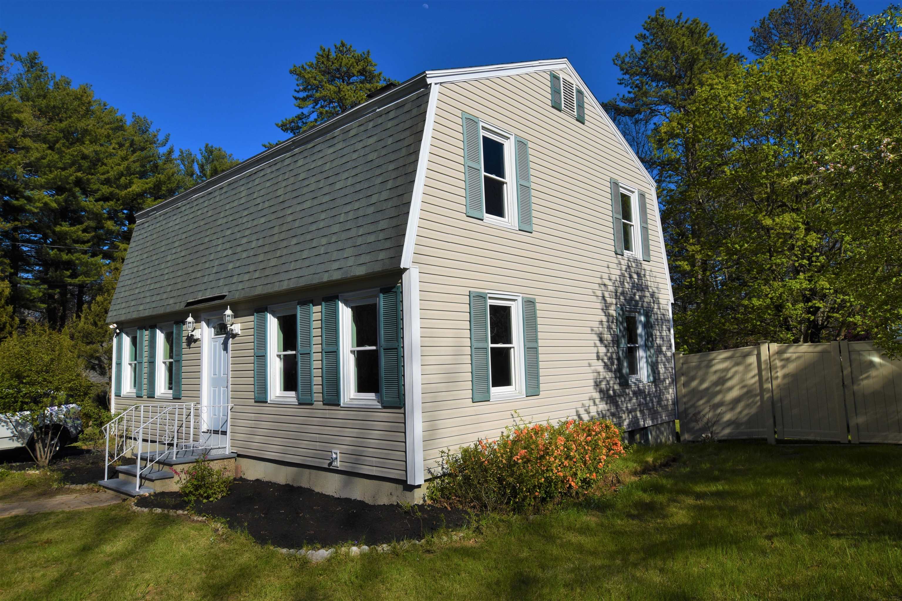 Photo of 157 Exeter Road Newmarket NH 03857