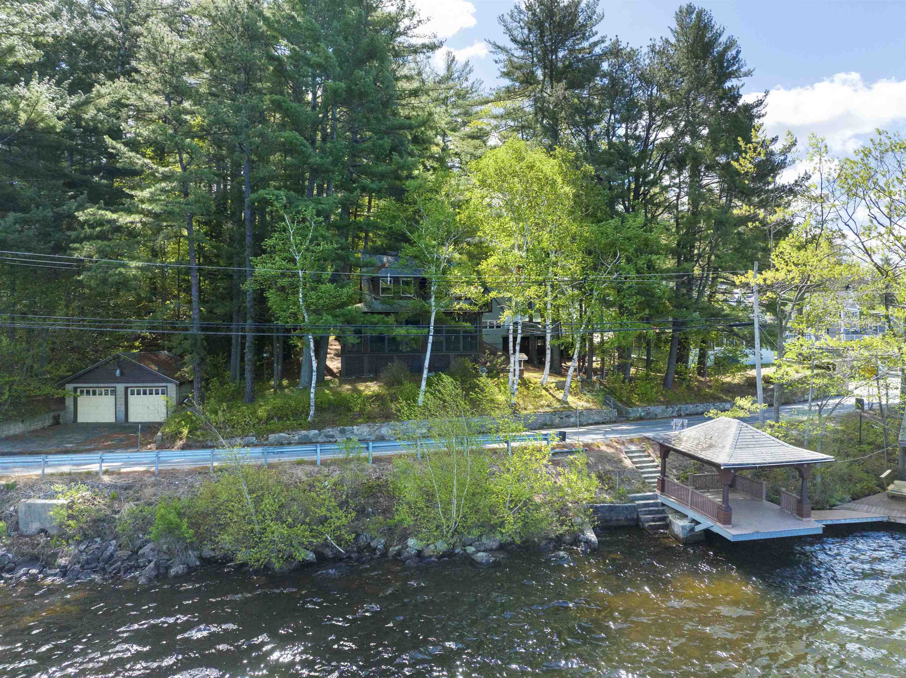 ALTON NH  NH waterfront Lake House for sale $$1,200,000 | $606 per sq.ft.