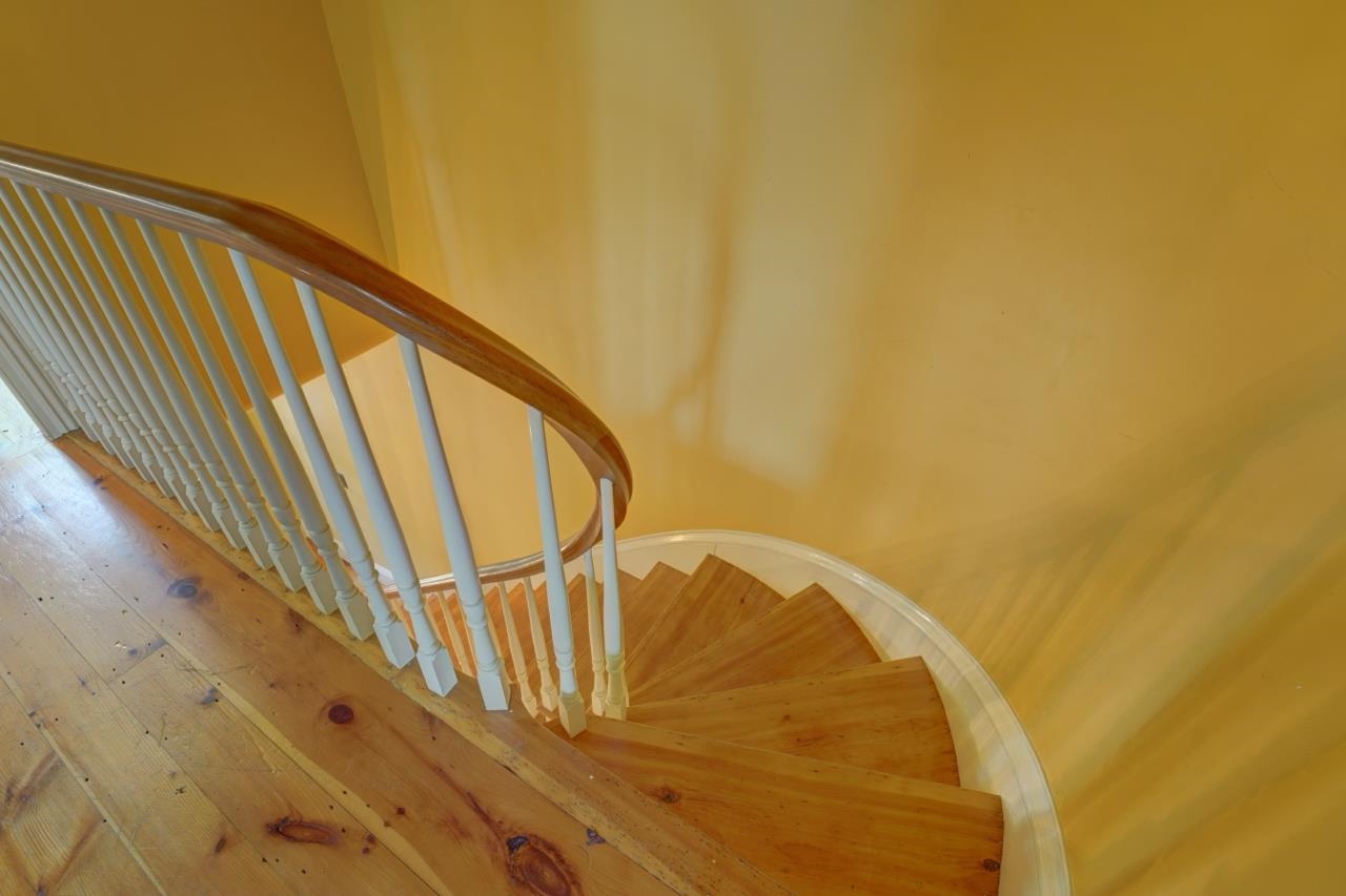 Graceful curved staircase