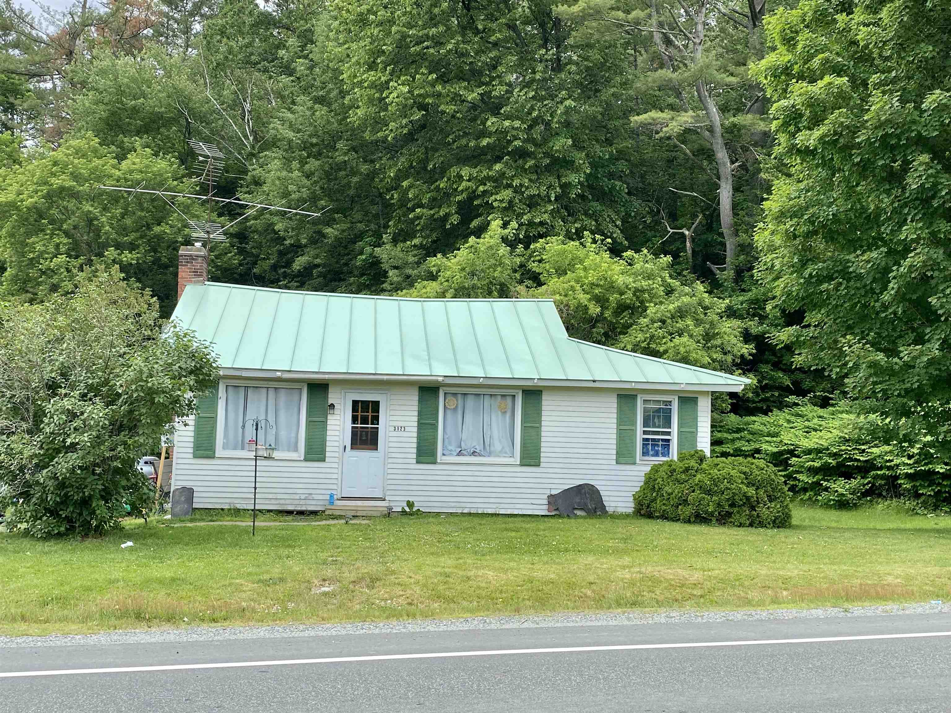 Thetford Vermont Homes For Sale page 1