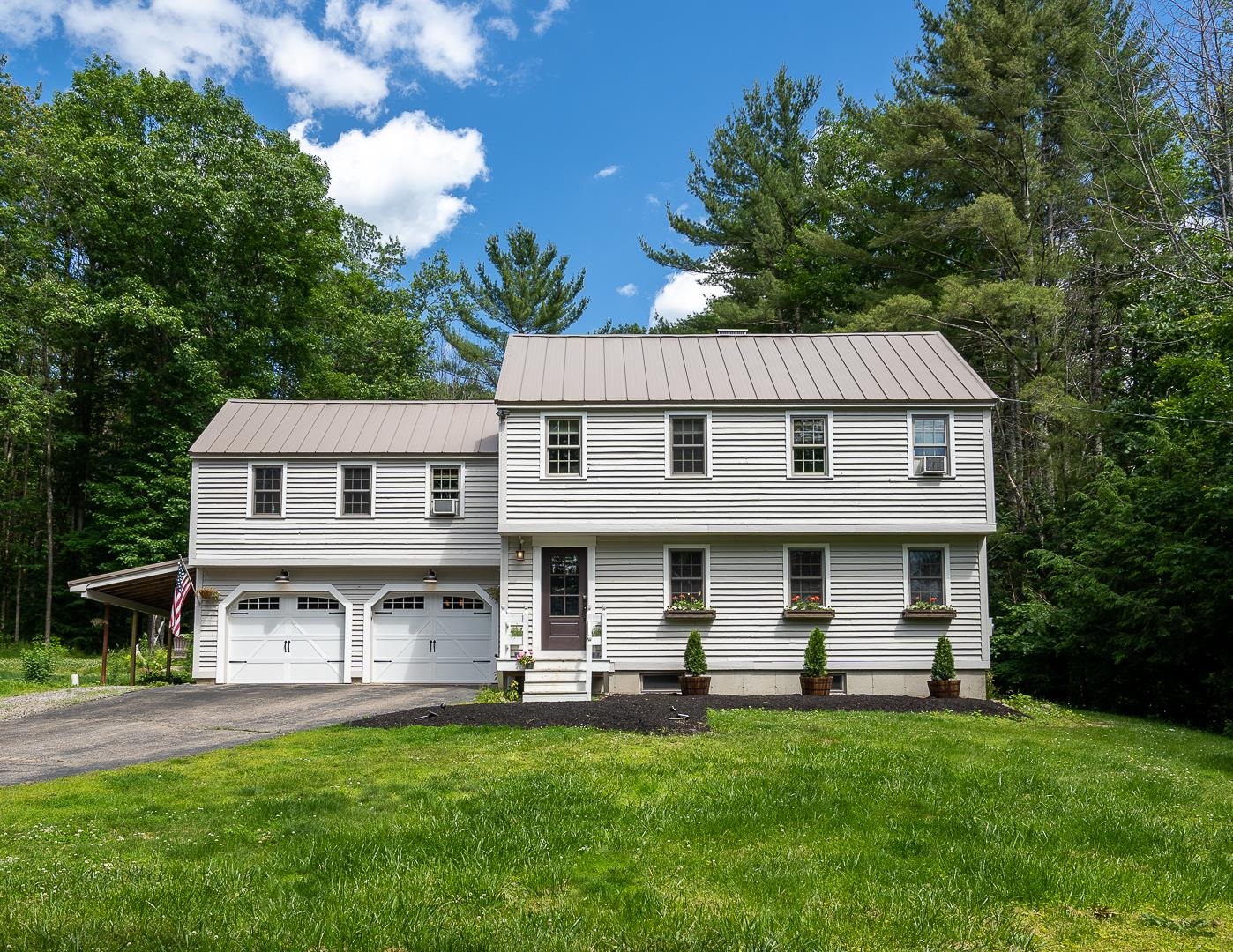 GILFORD NH Home for sale $$500,000 | $276 per sq.ft.