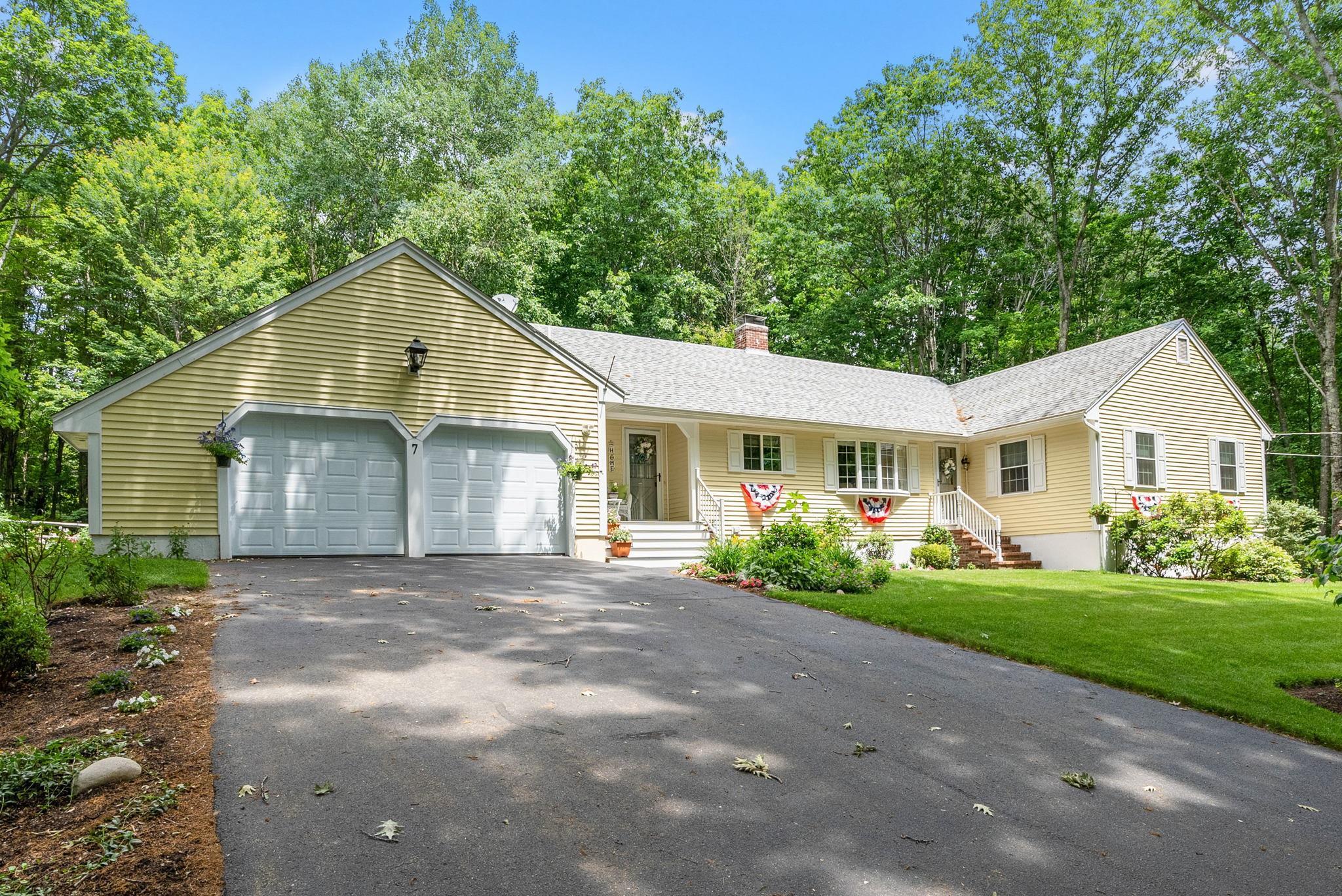 Photo of 7 Berrywood Drive Wolfeboro NH 03894