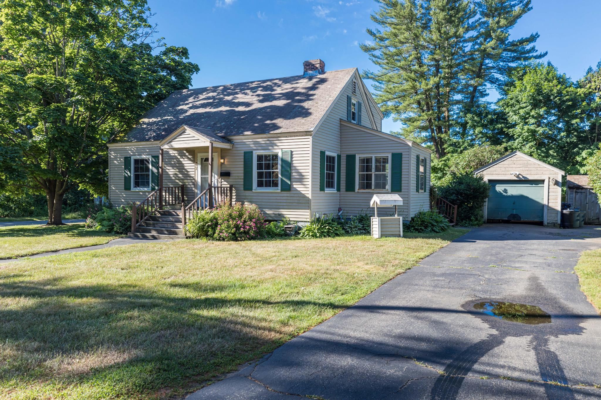 62 McKinley Road Portsmouth, NH Photo