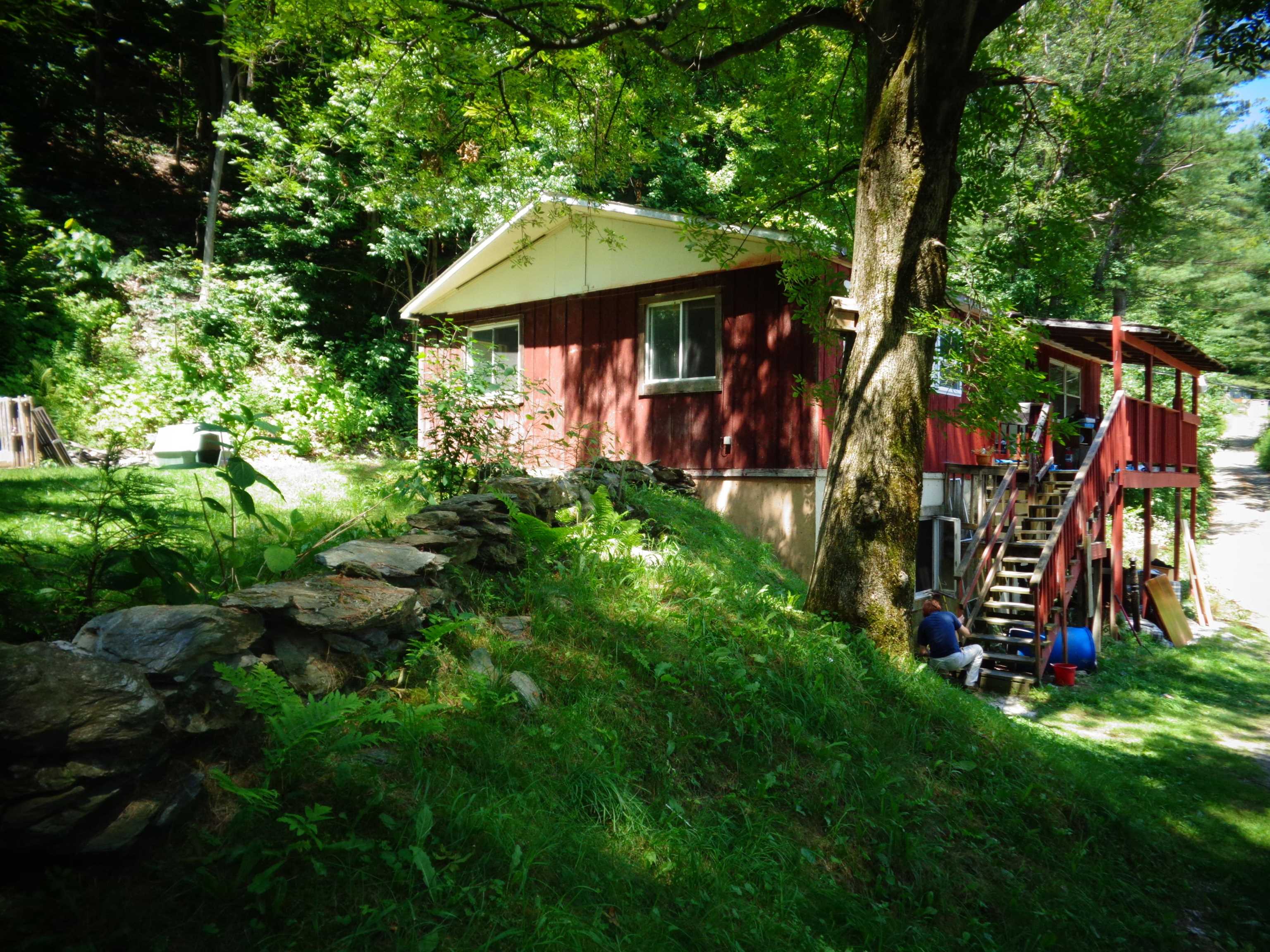 49 Blueberry Hill, Pownal, VT 05261 NEREN