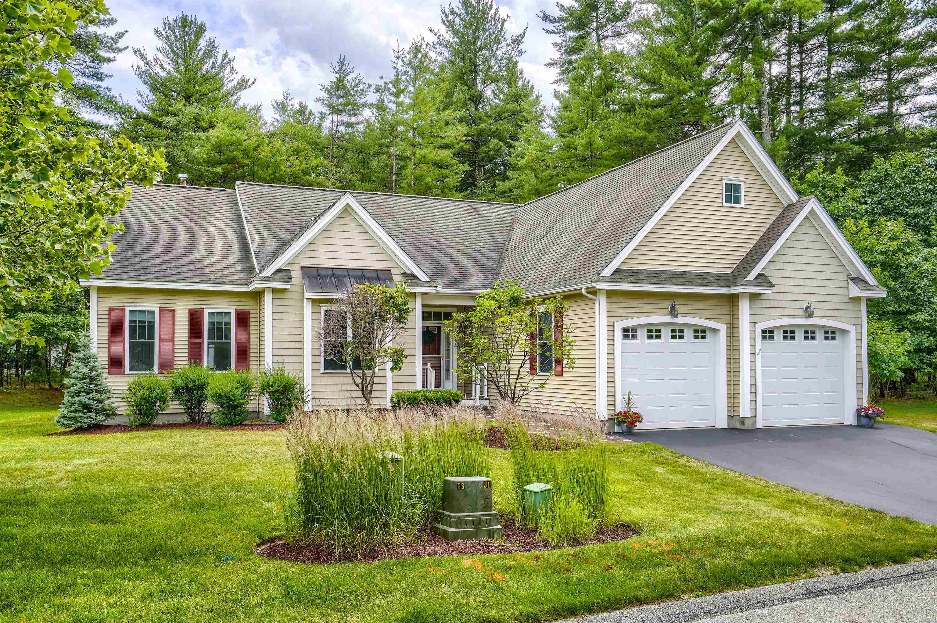 14 Westgate Way , Amherst, NH MLS 4919378 Classic Homes Realty
