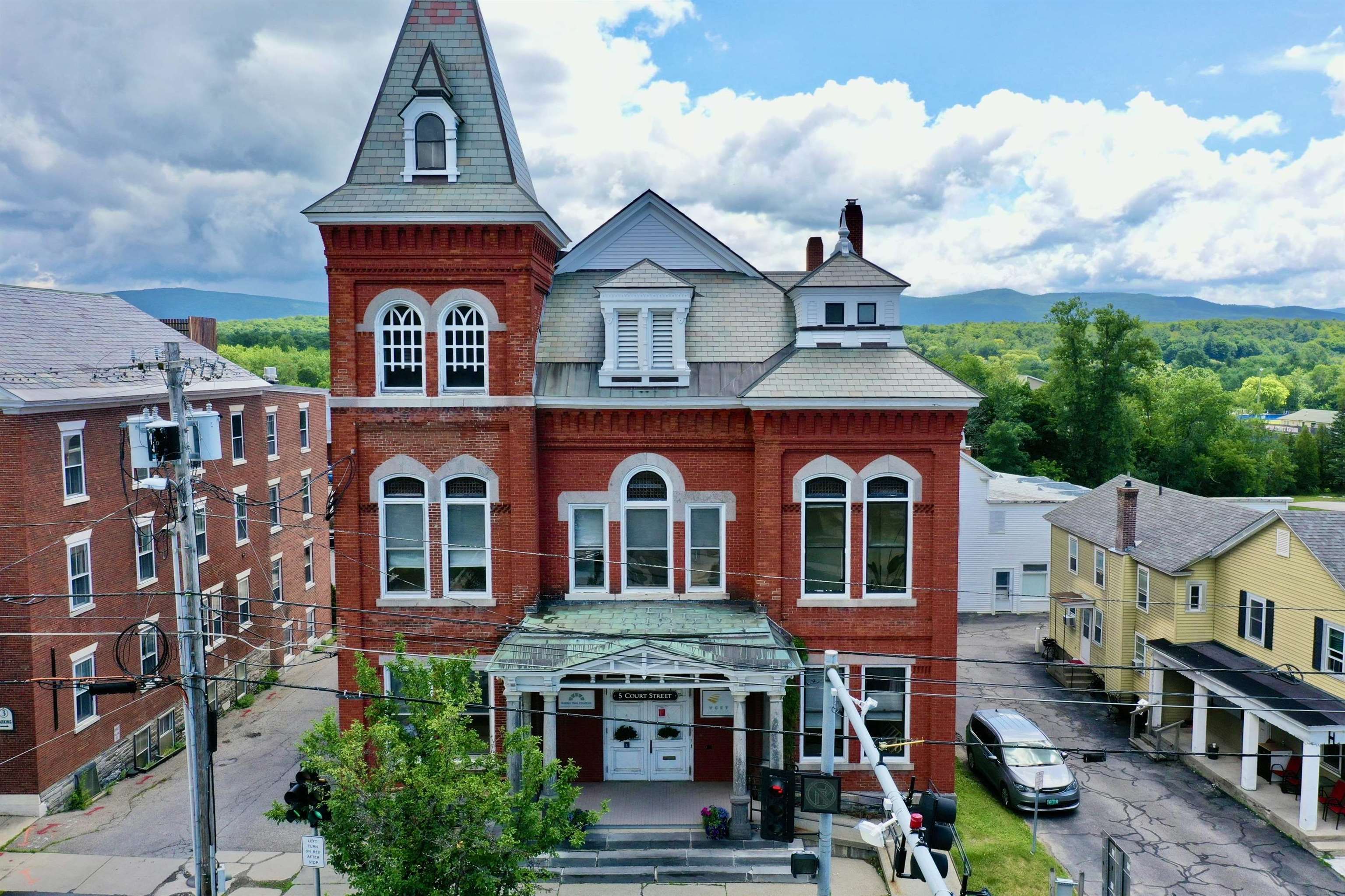 Middlebury VT Commercial Property for sale $995,000 $116 per sq.ft.