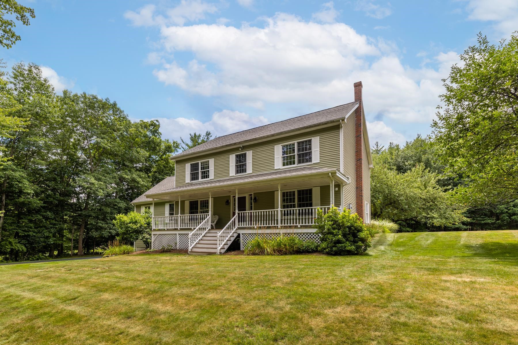 Photo of 278 Long Hill Road Dover NH 03820