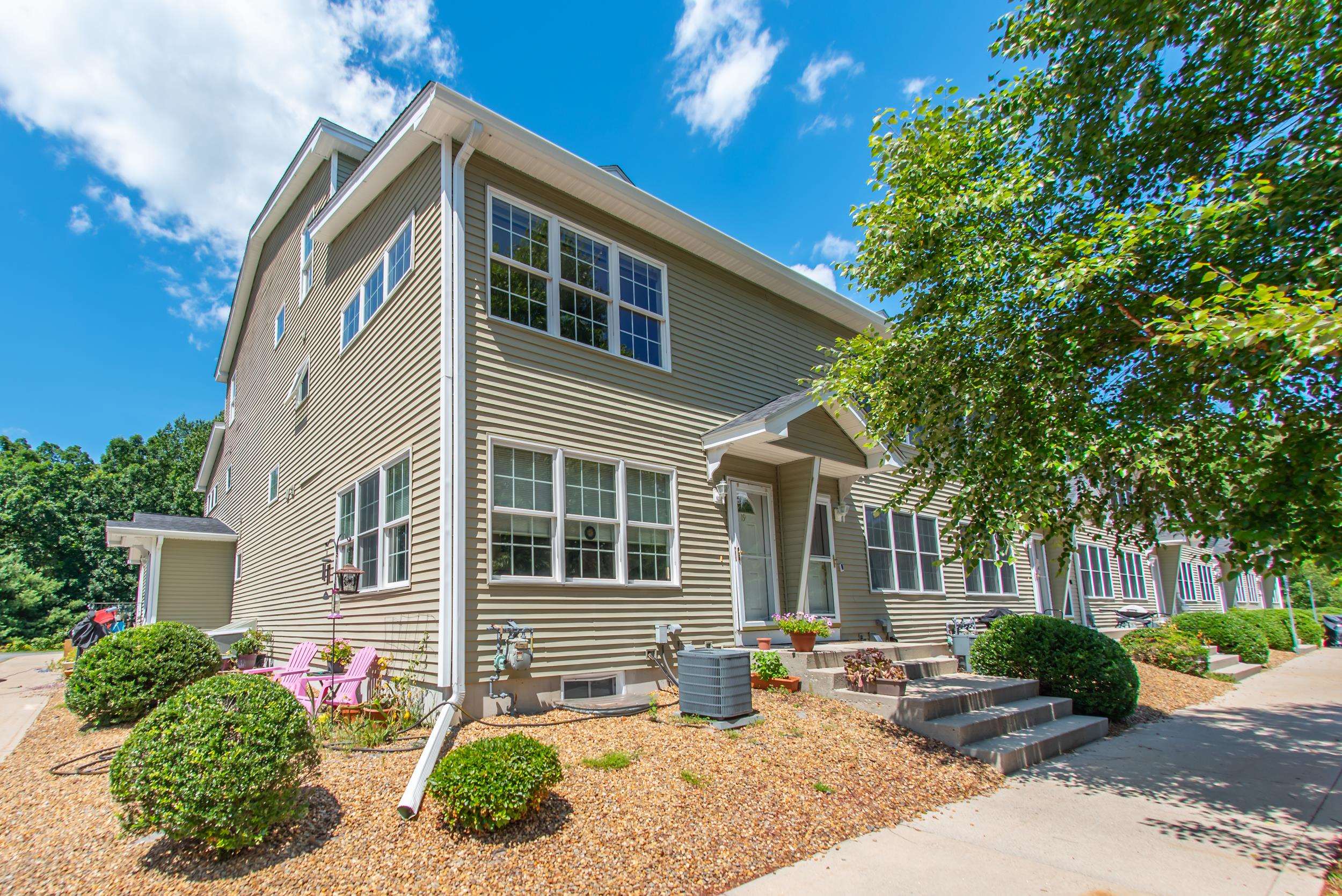 19 STEEPLE CHASE ROAD, 19, Hampstead, NH 03841 PrimeMLS