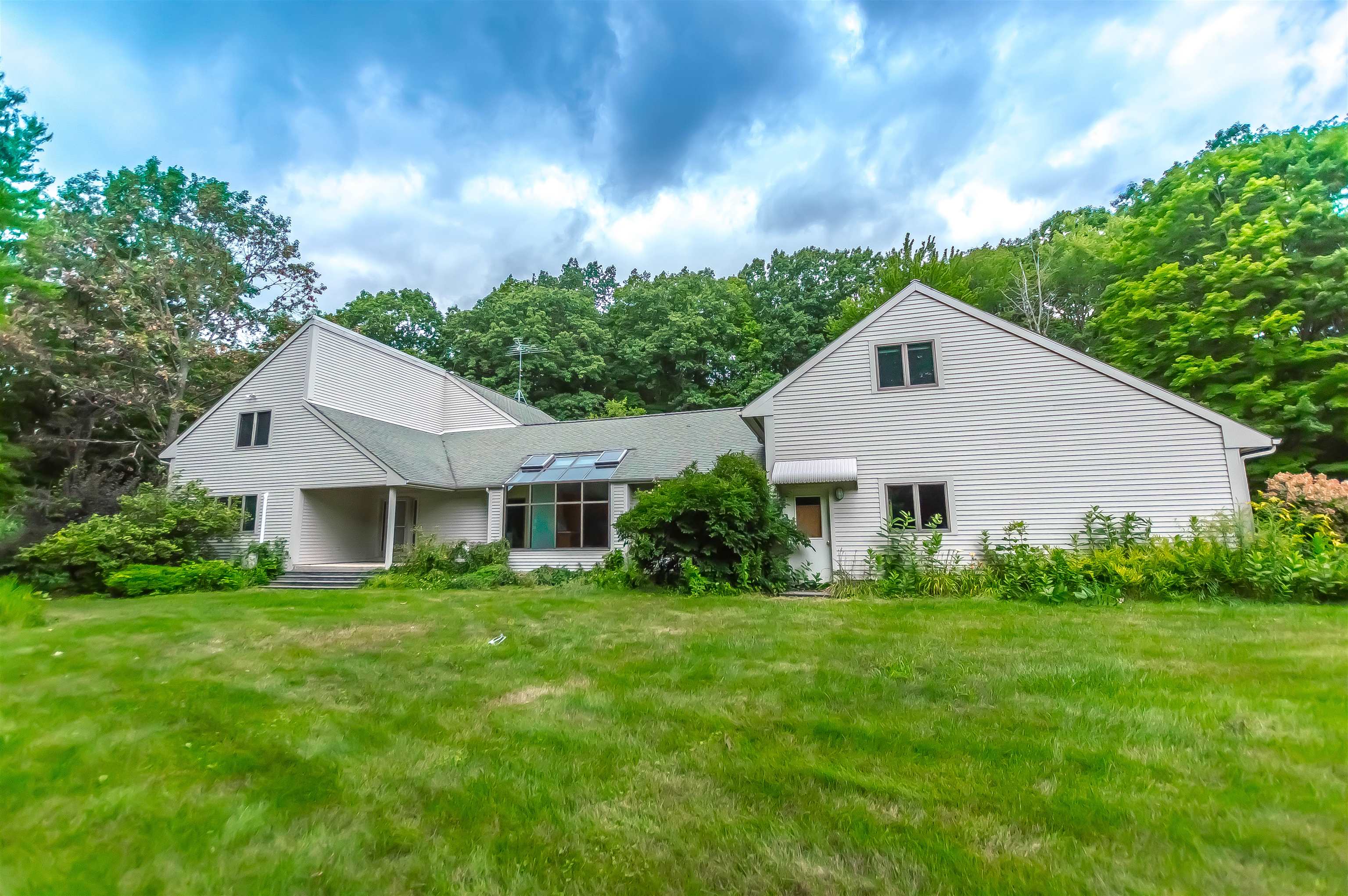 66 Long Pond Road , Dunbarton, NH MLS 4925098 Classic Homes Realty