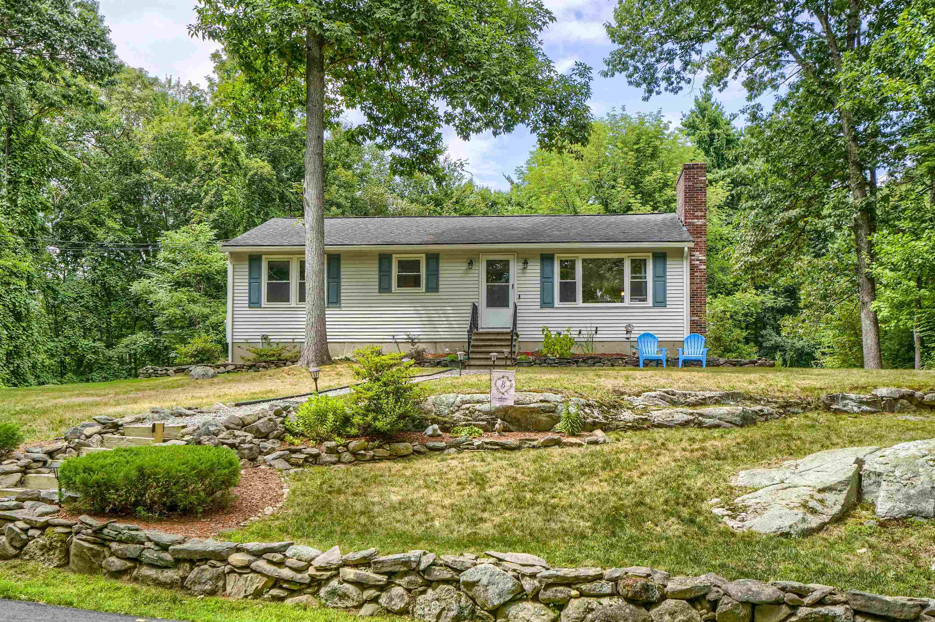6 Keats Drive, Derry, NH 03038