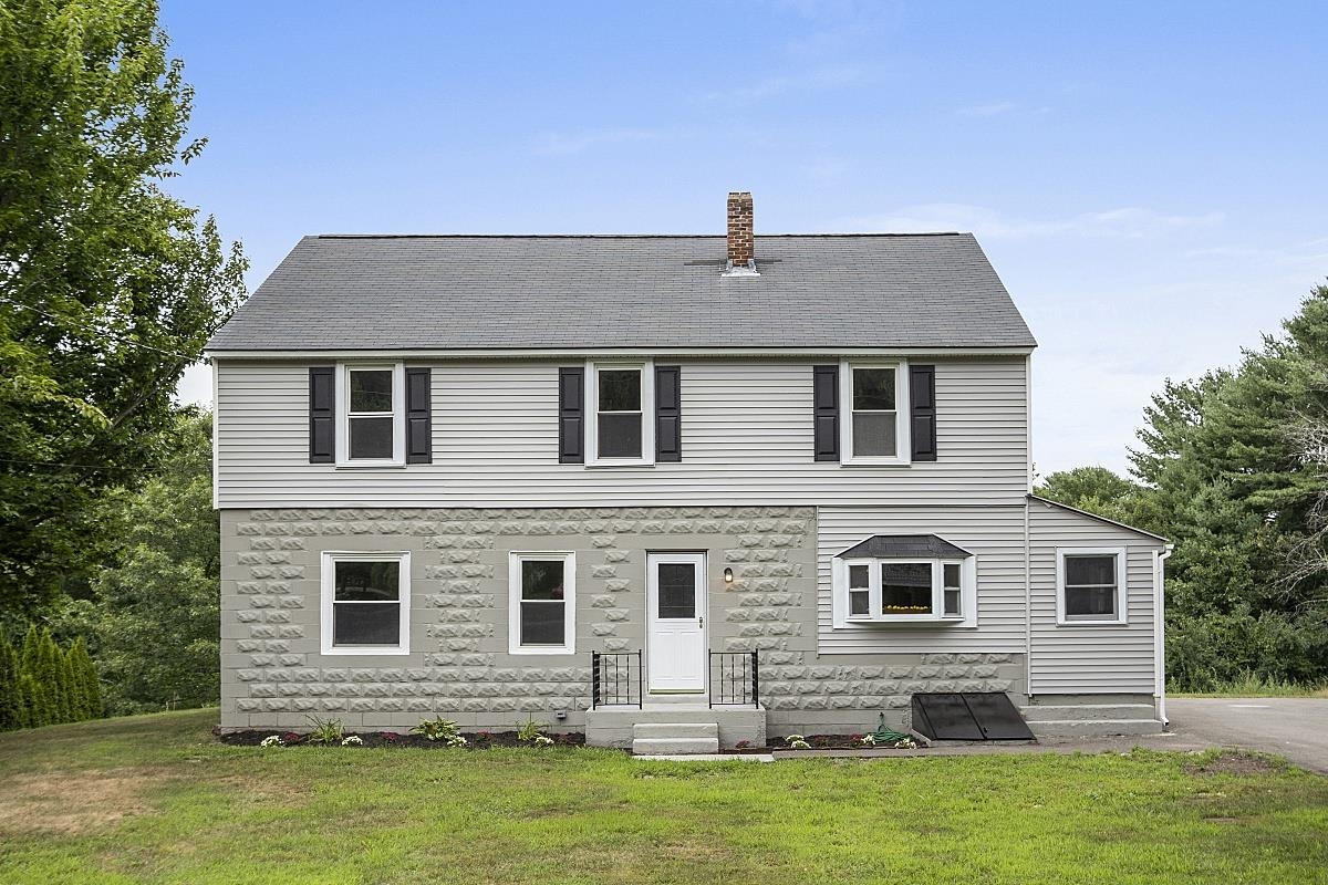 36 Gowing Road, Hudson, NH 03051