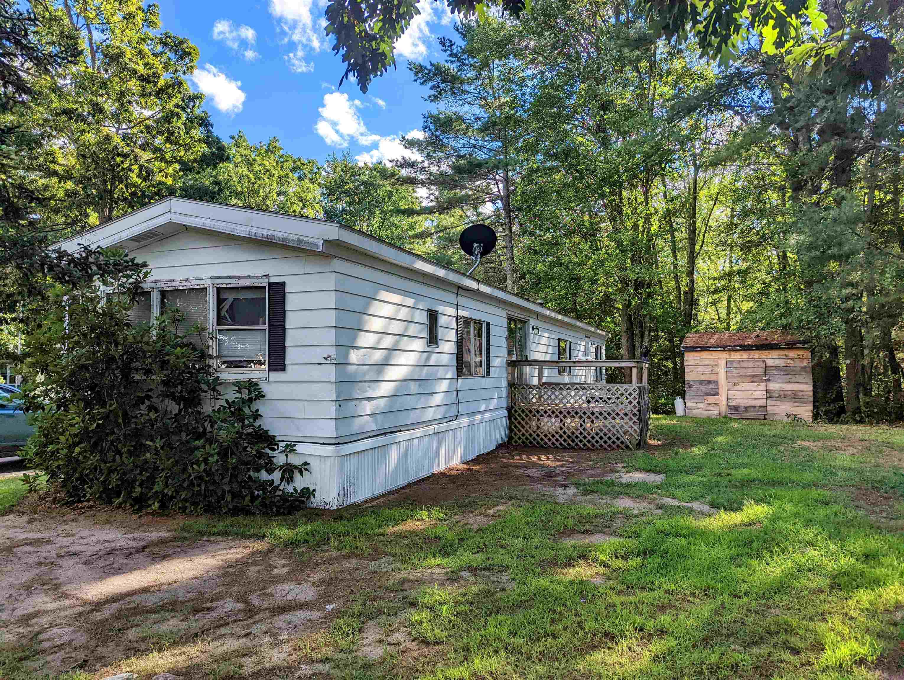 5 Silver Bell Mobile Home Park, Rochester, NH 03868