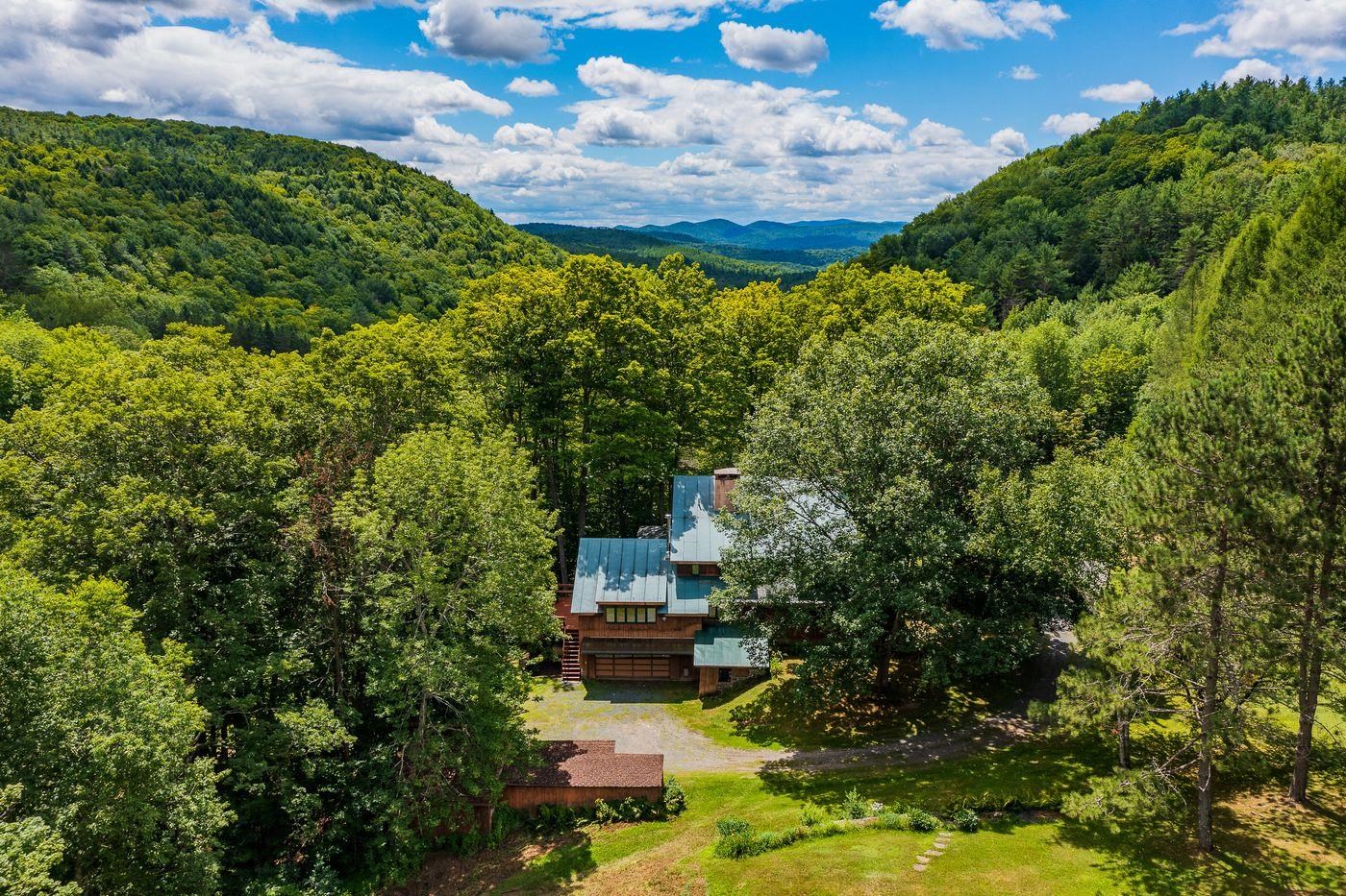 1688 DUCKER ROAD, Royalton, VT 05068 PrimeMLS